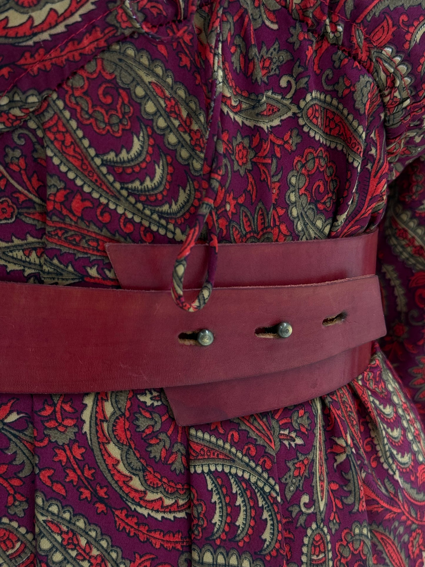 Centura vintage din piele naturală groasă în culoare superbă