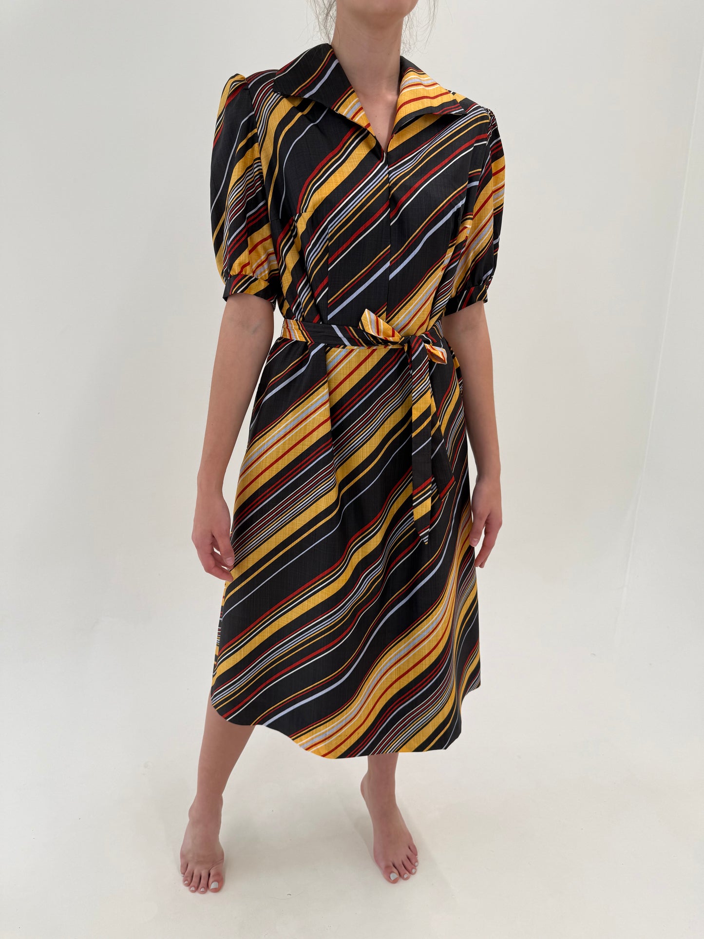 Rochie vintage în dungi din panzica de mătase naturală cu talie reglabilă