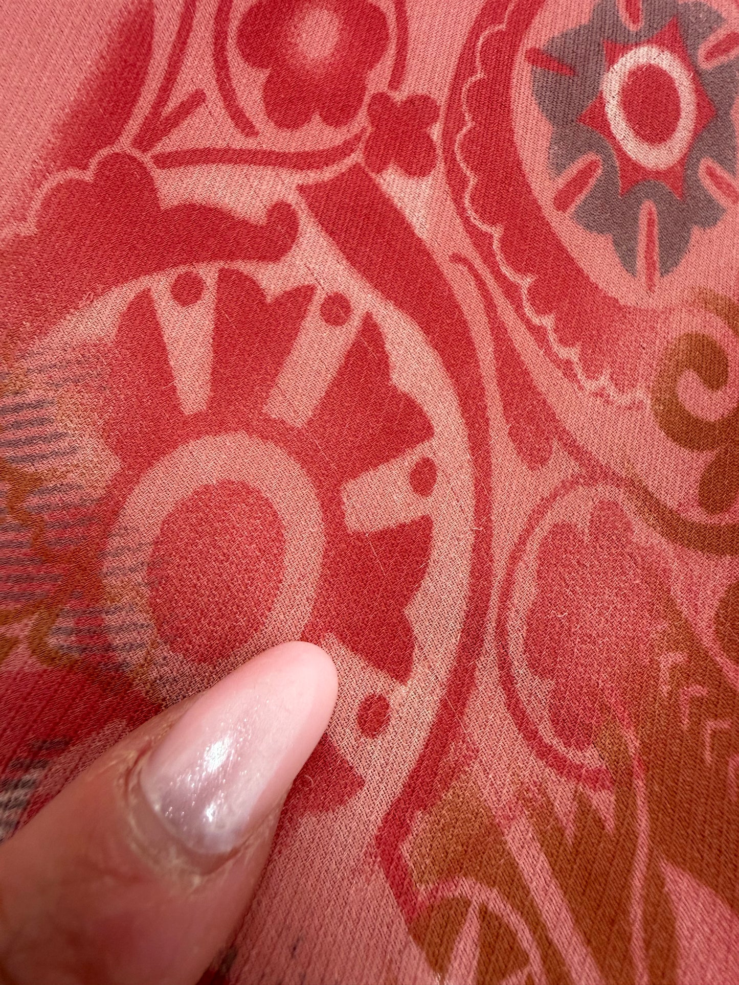 Cămașa din mătase naturală cu print paisley