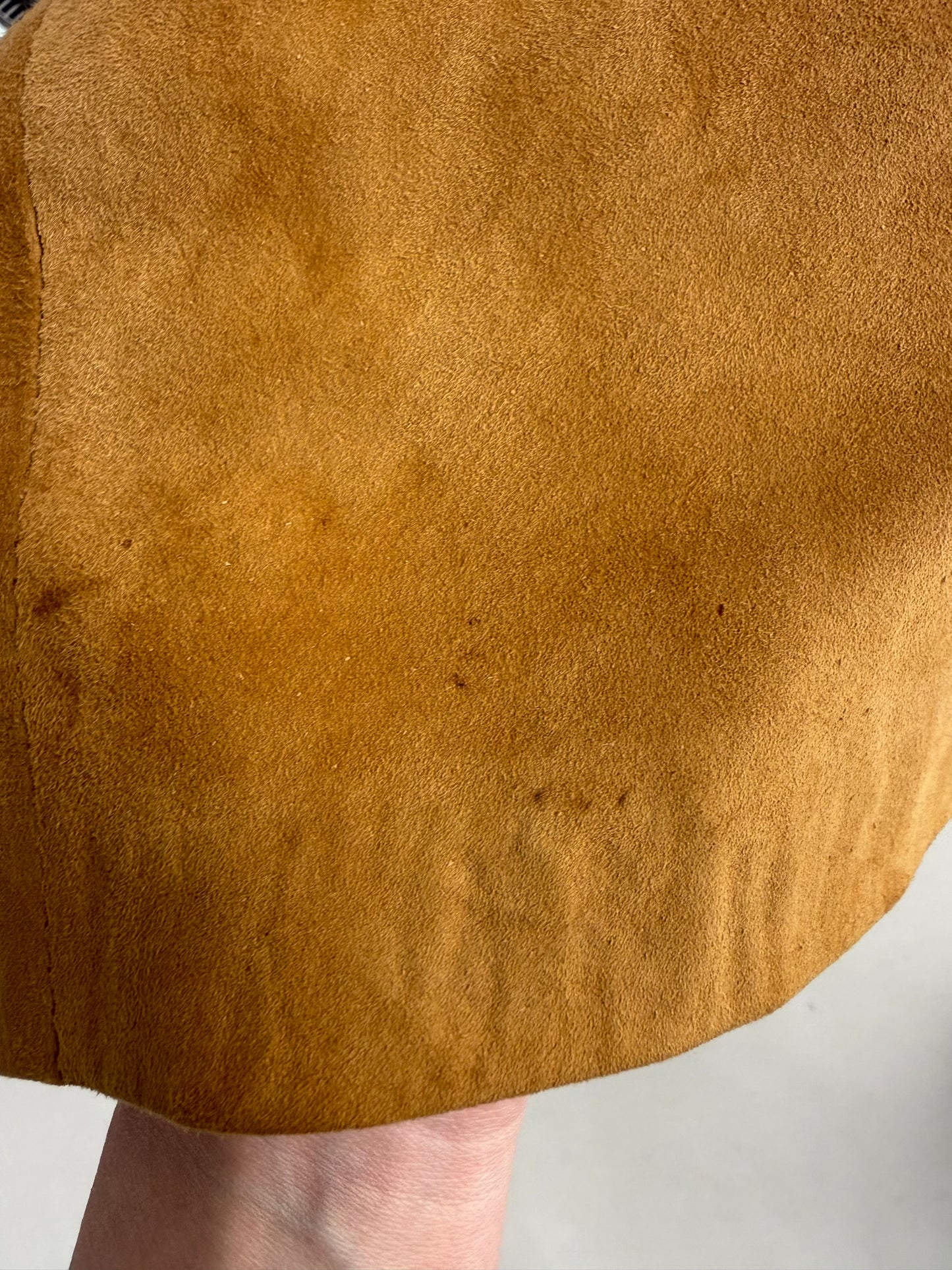 Trench vintage Yves Saint Laurent din piele naturală subțire cu manșete ultra înalte