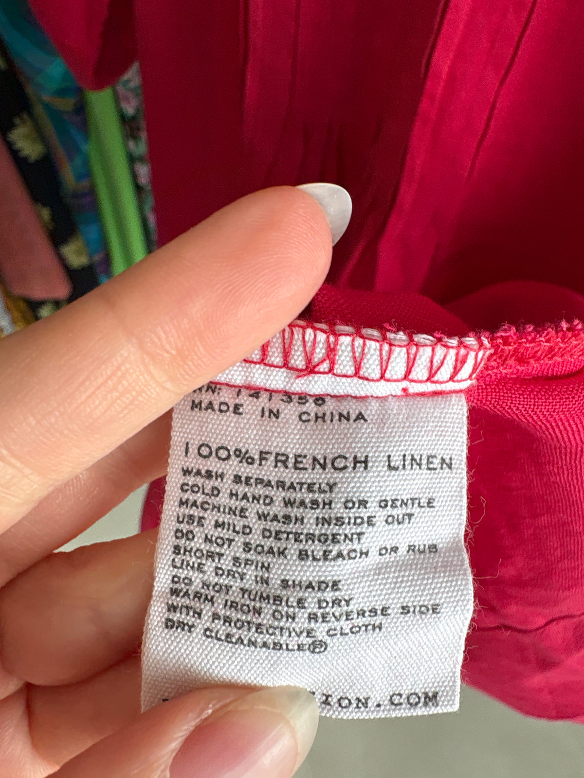 Rochie din in premium raspberry red cu buzunare și mânecă reglabilă în croi lejer
