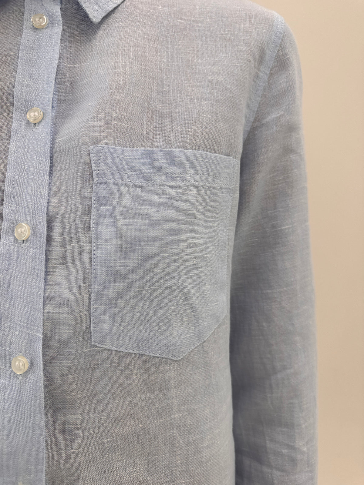 Cămașa baby Blue din in premium în croi clasic