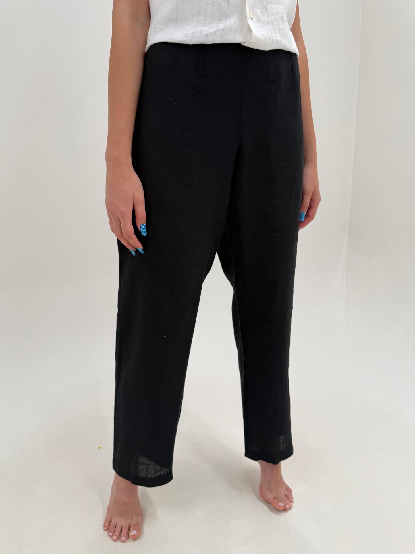 Pantaloni tall din in negru cu talie ultra înaltă în croi țigaretă