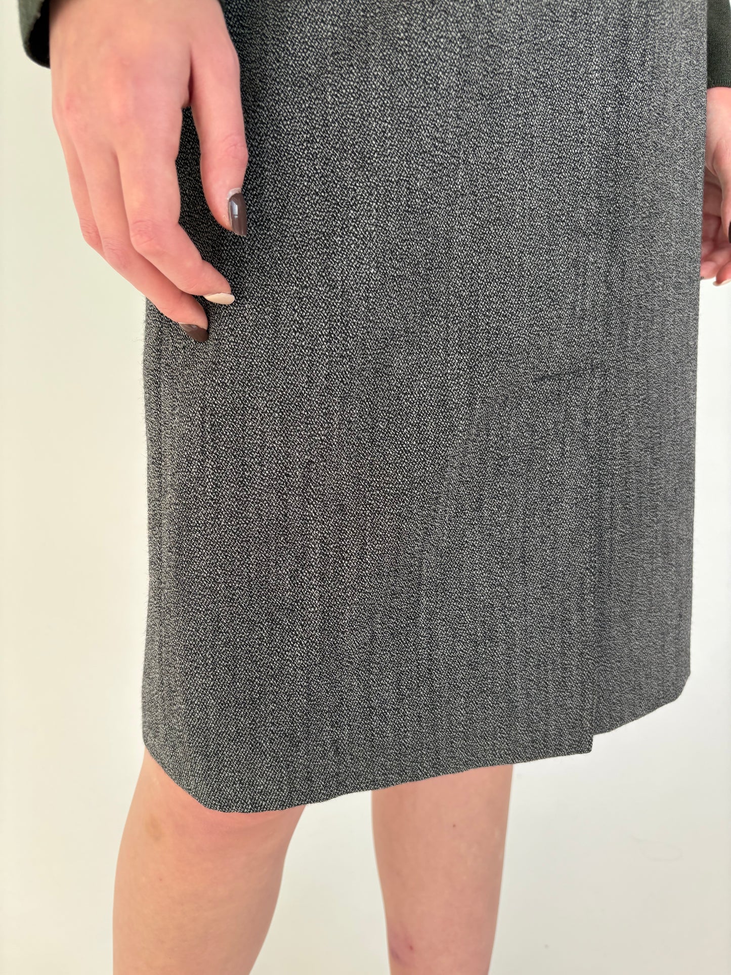 Fustă cu buzunare oblice și talie ultra înaltă din stofă de lână cardată