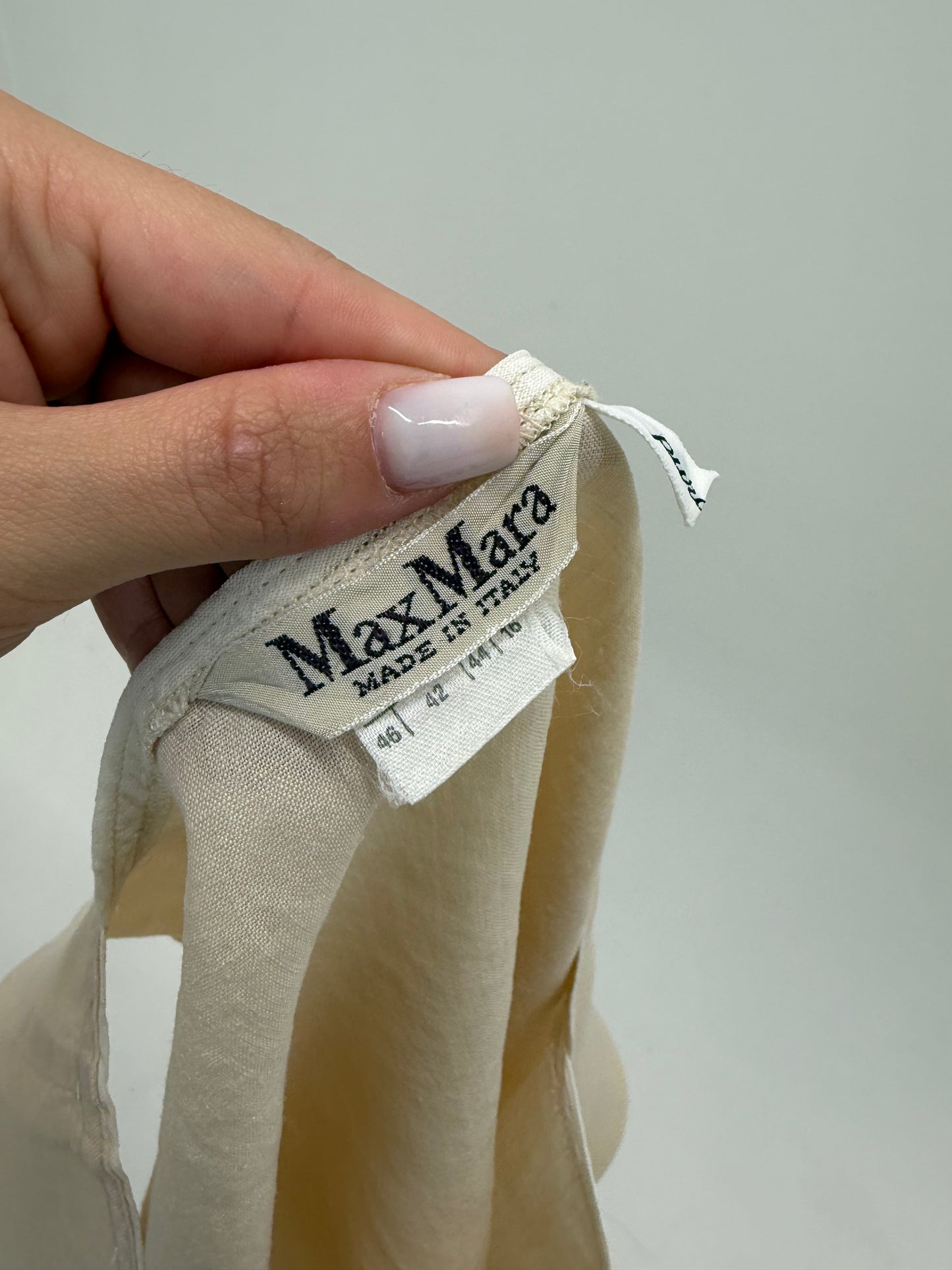 Top Max Mara vintage light nude în croi lejer din in moale excepțional