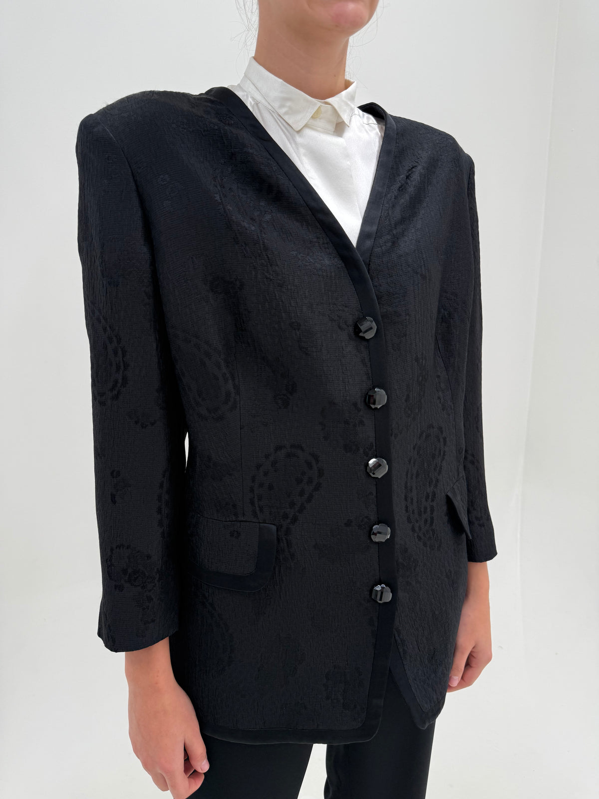 Sacou negru Luisa Spagnoli elegant din stofita jacquard excepțională