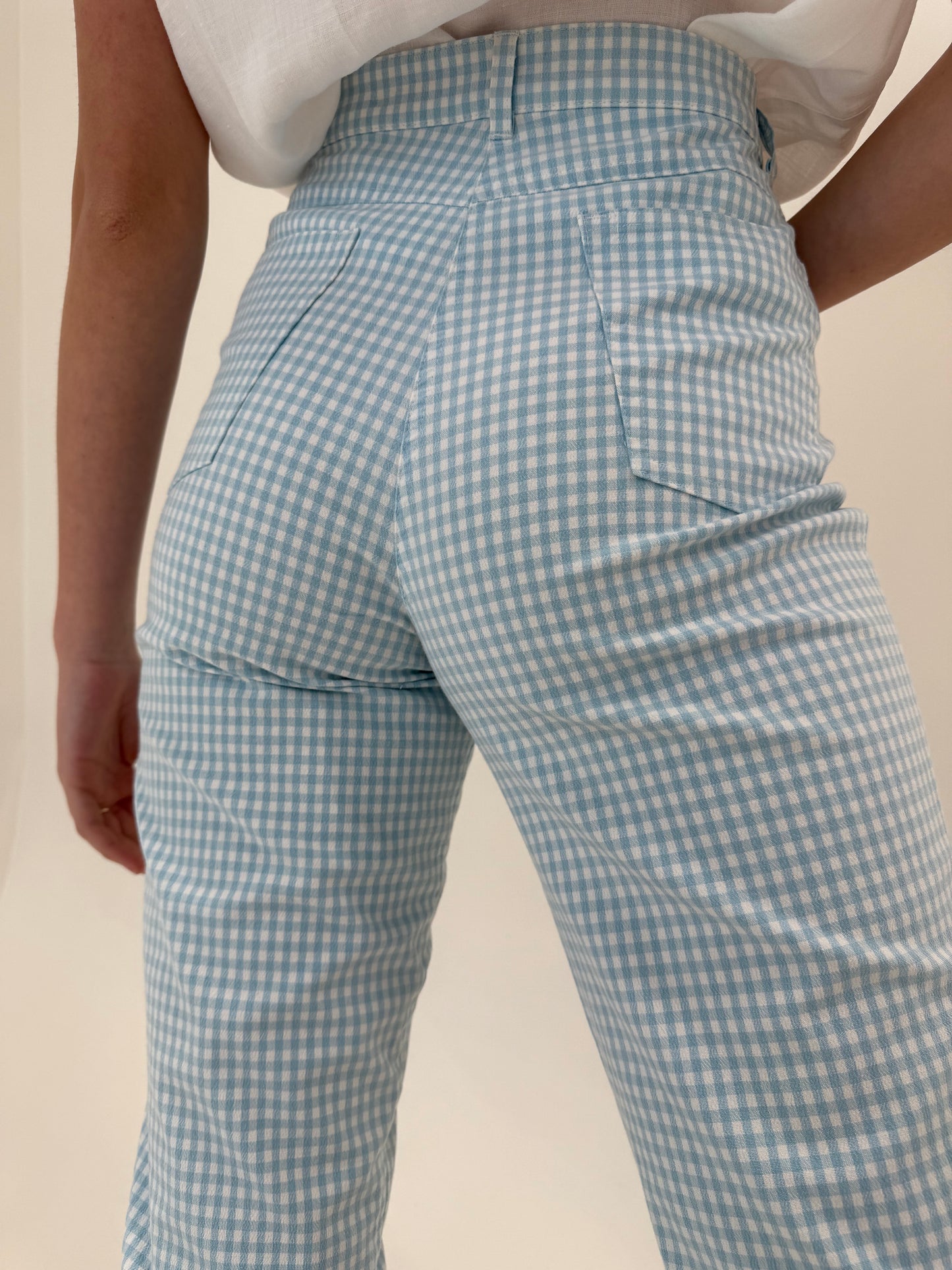 Pantaloni gingham baby blue cu alb din bumbac modelator ultra confort