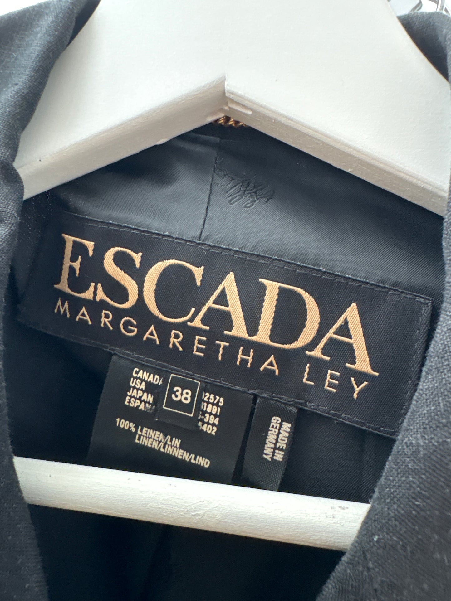 Sacou Escada negru cambrat din in excepțional cu nasturi metalici aurii