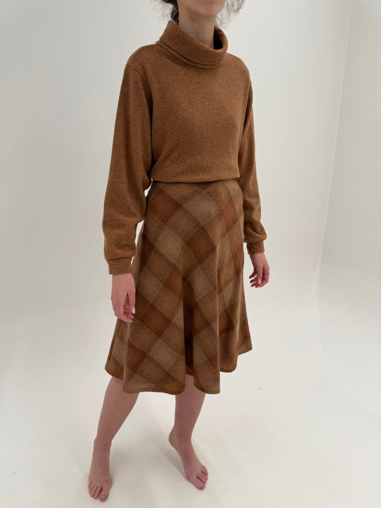 Fustă caramel din lana extrafina în bie și carouri