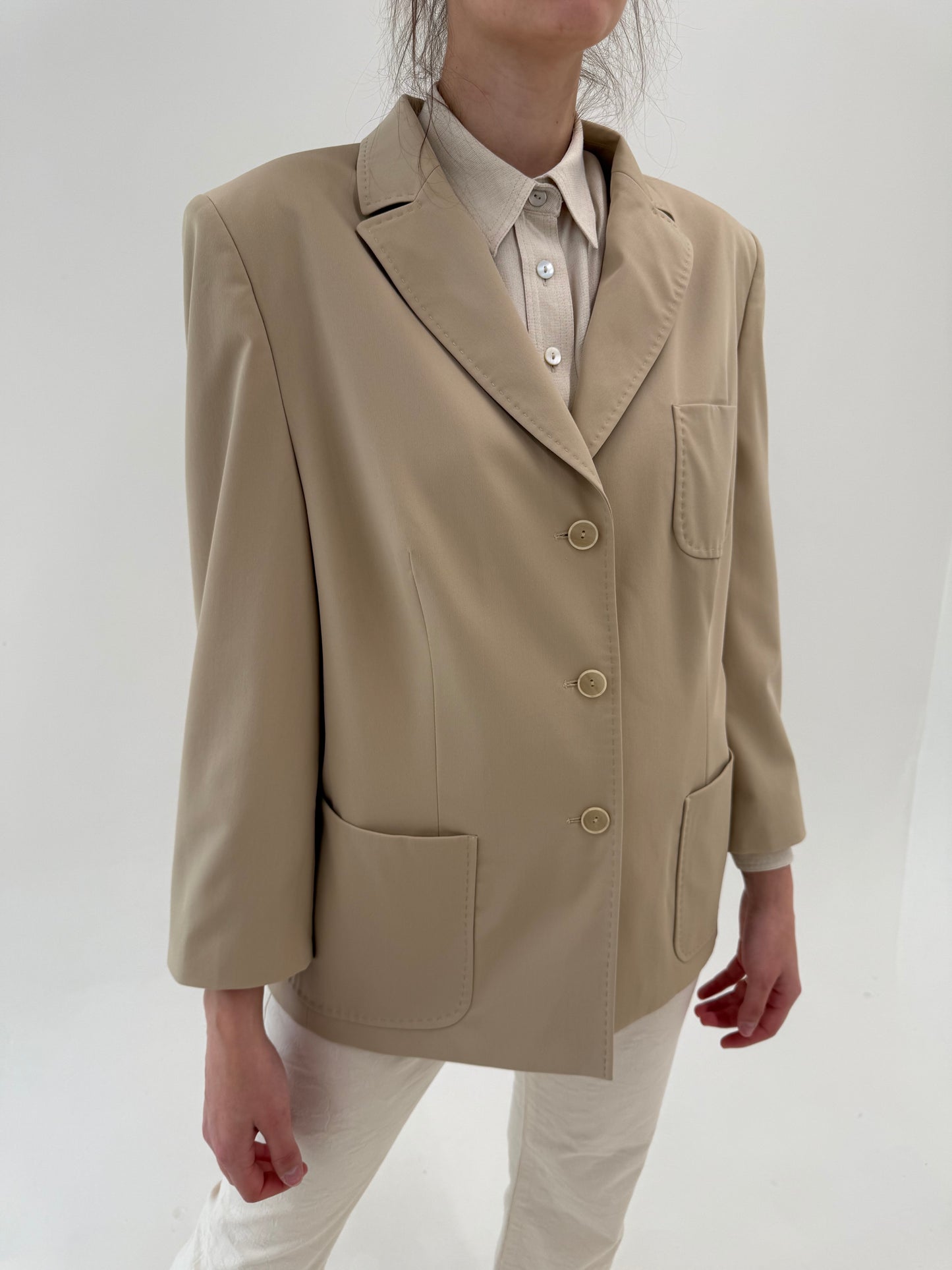 Sacou camel de brand luxury Delmod petite din stofita de sezon cald