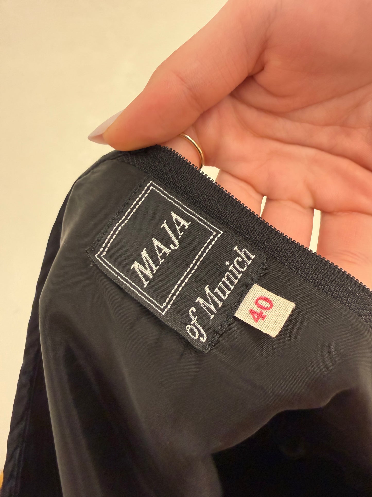 LBD vintage din catifea cu spate gol și tafta cu buline din mătase naturală