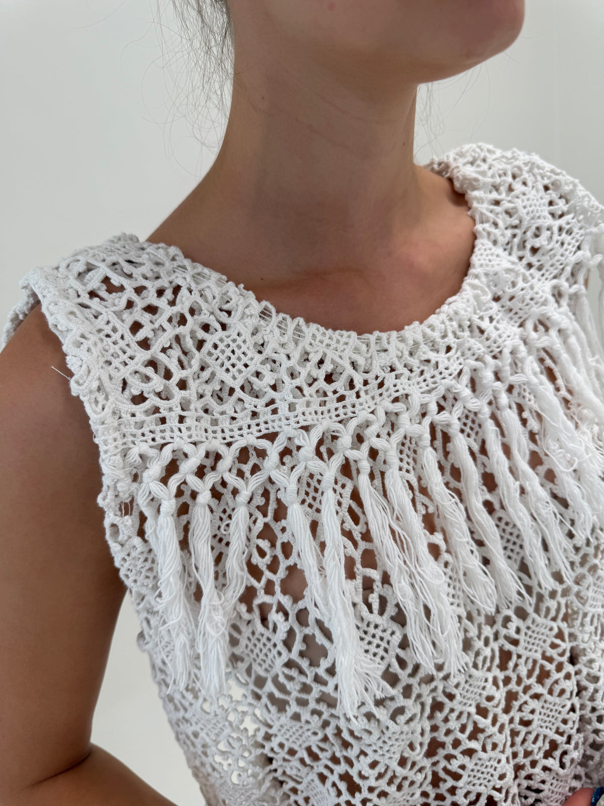 Set extrem de chic integral din macrame lucrat manual cu fustă maxi