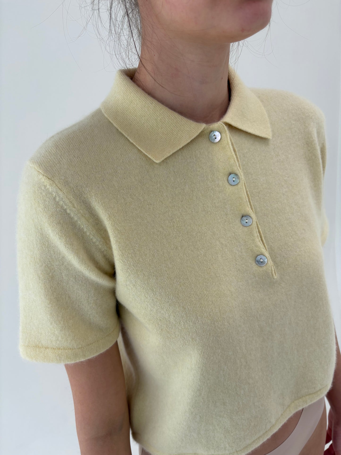 Top luxury polo Madeleine din cașmir butter yellow