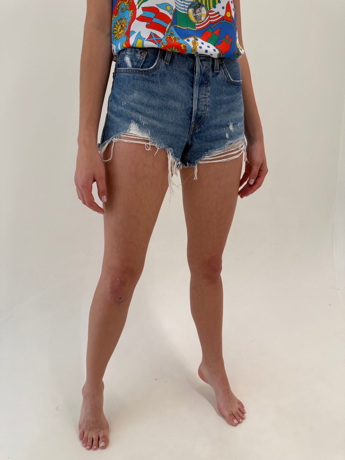 Jeans Levi’s scurți 501 cu talie înaltă