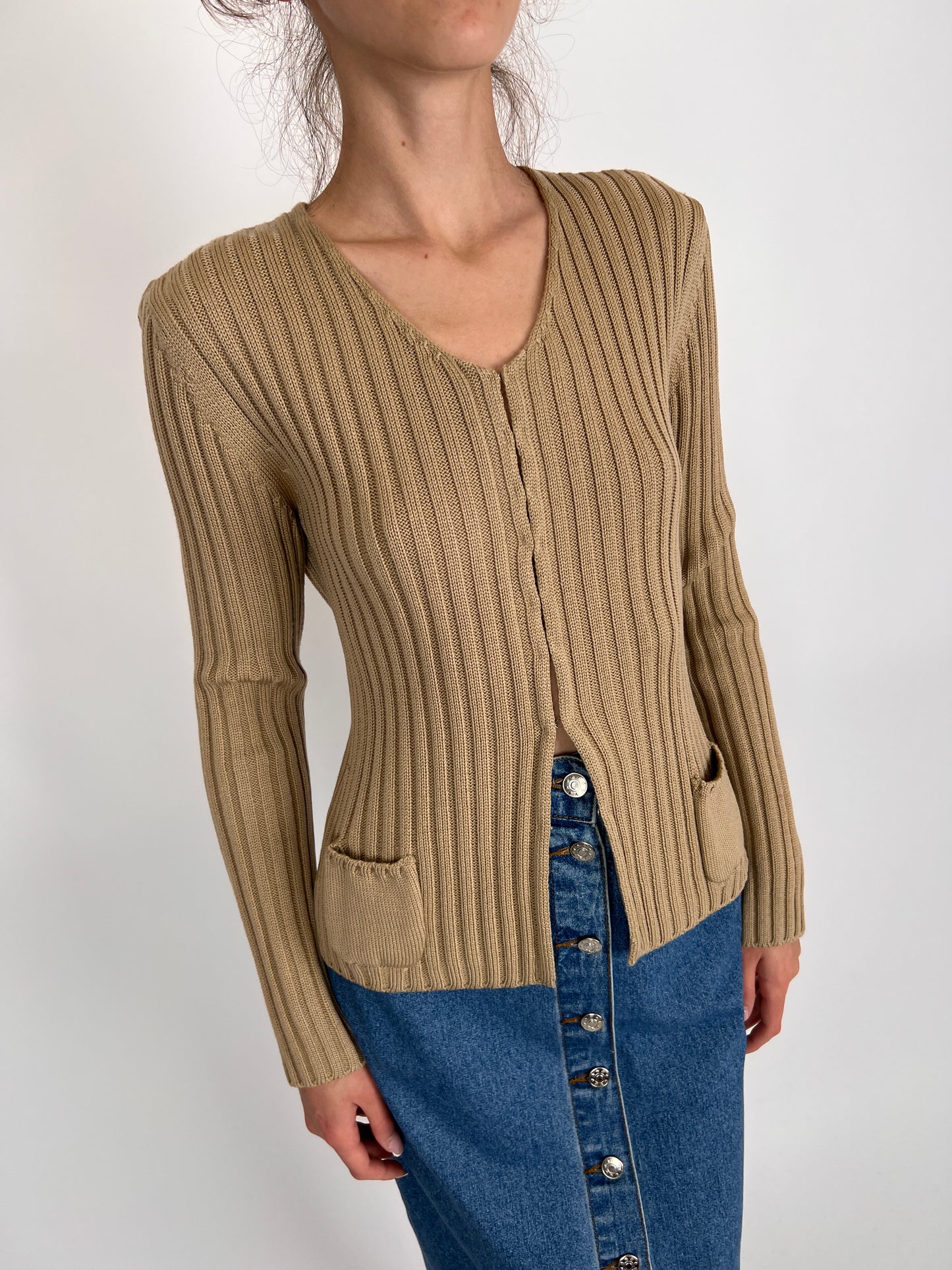 Cardigan camel din lana de gramaj mare extrafina