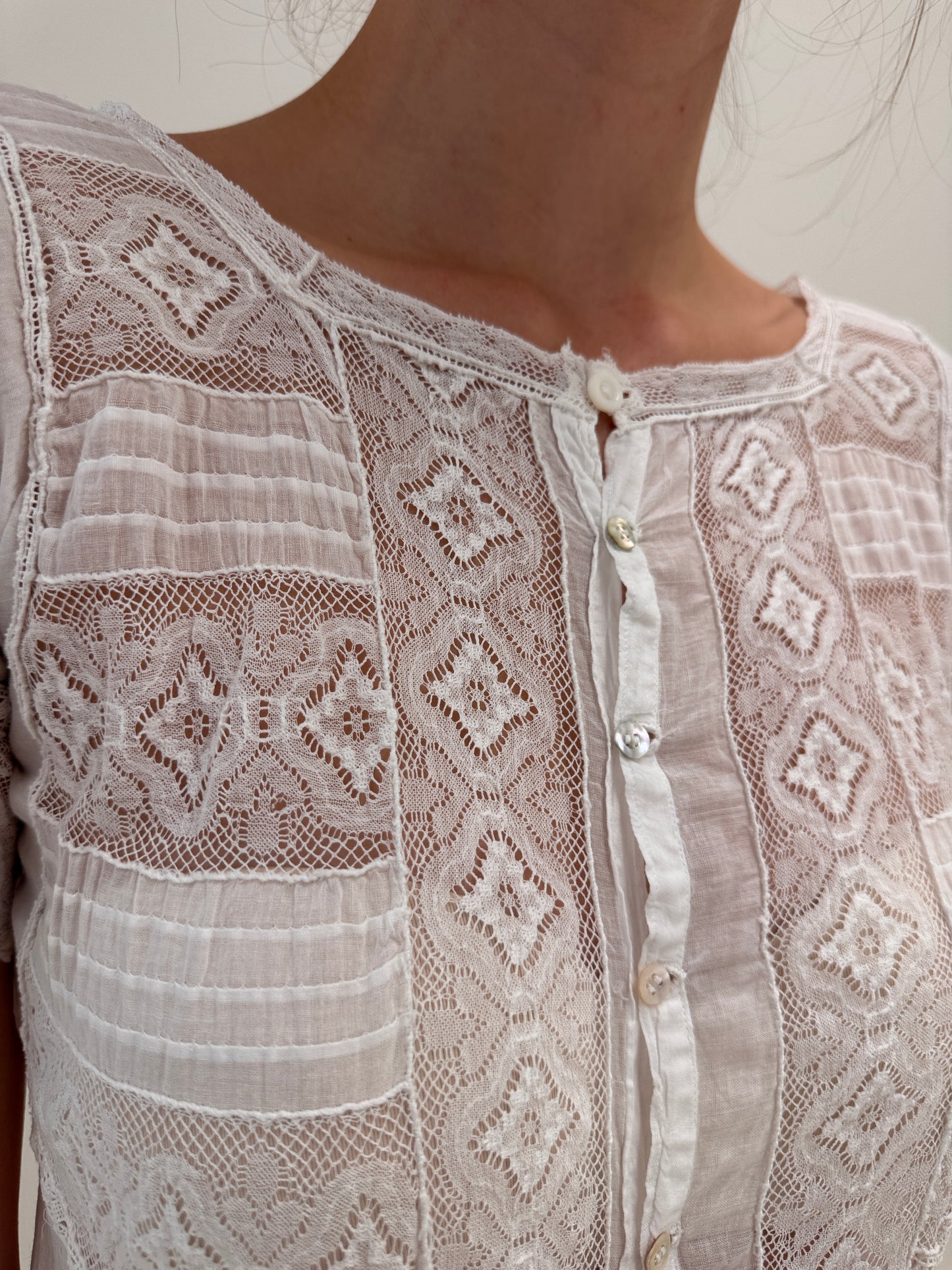 Rochie vintage maxi cu lucrătură manuală delicată din cea mai fină pânză de bumbac