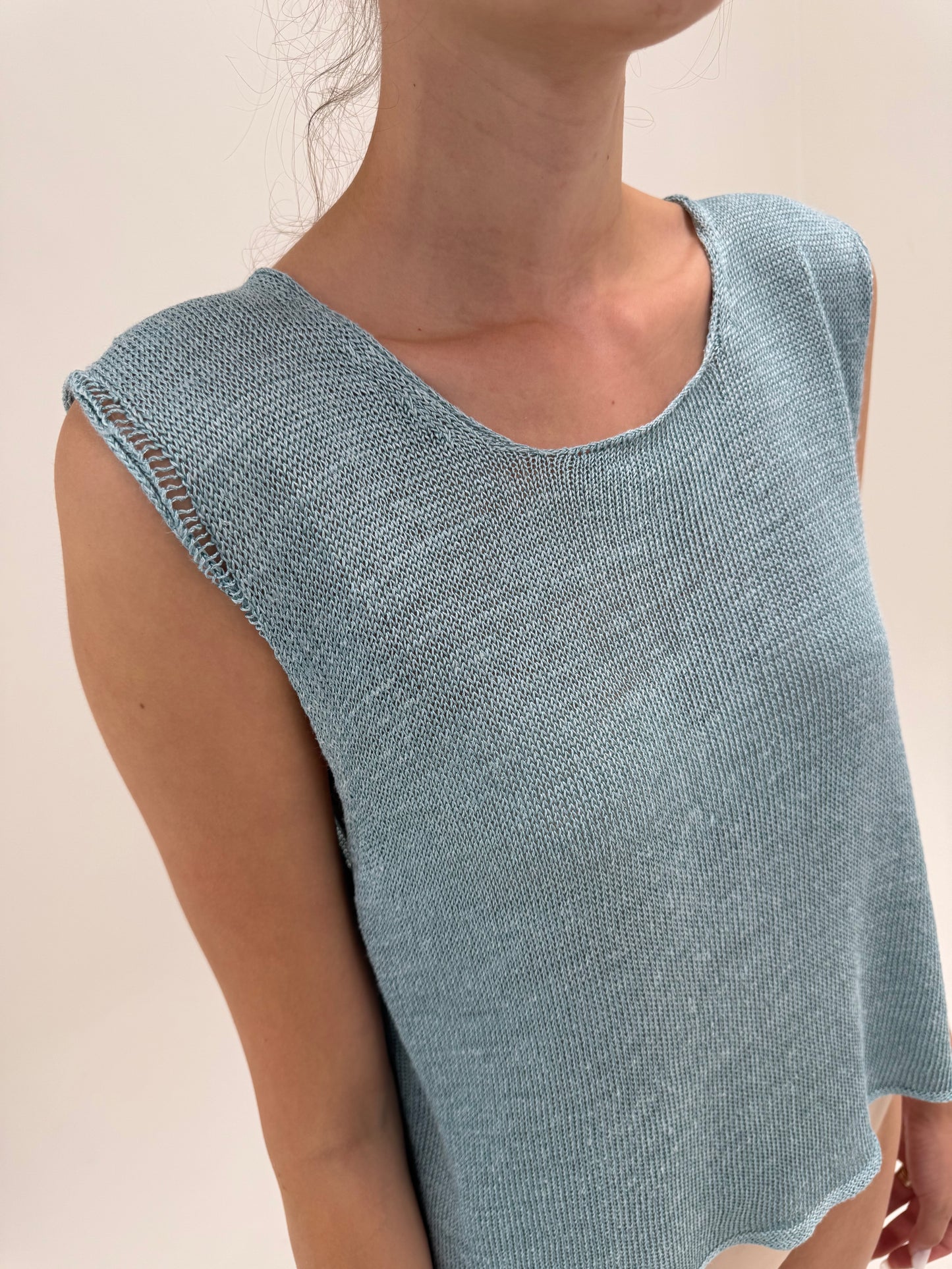 Set Armani din soft knit vaporos de vară dusty baby blue