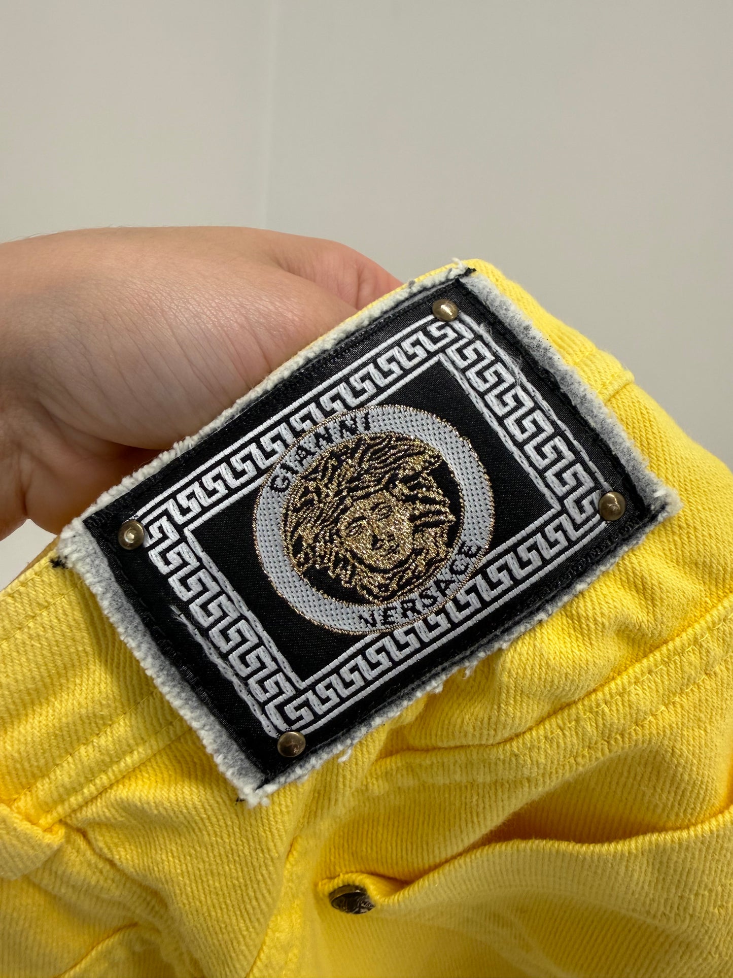 Pantaloni vintage Versace cu talie înaltă și influențe casual din bumbac