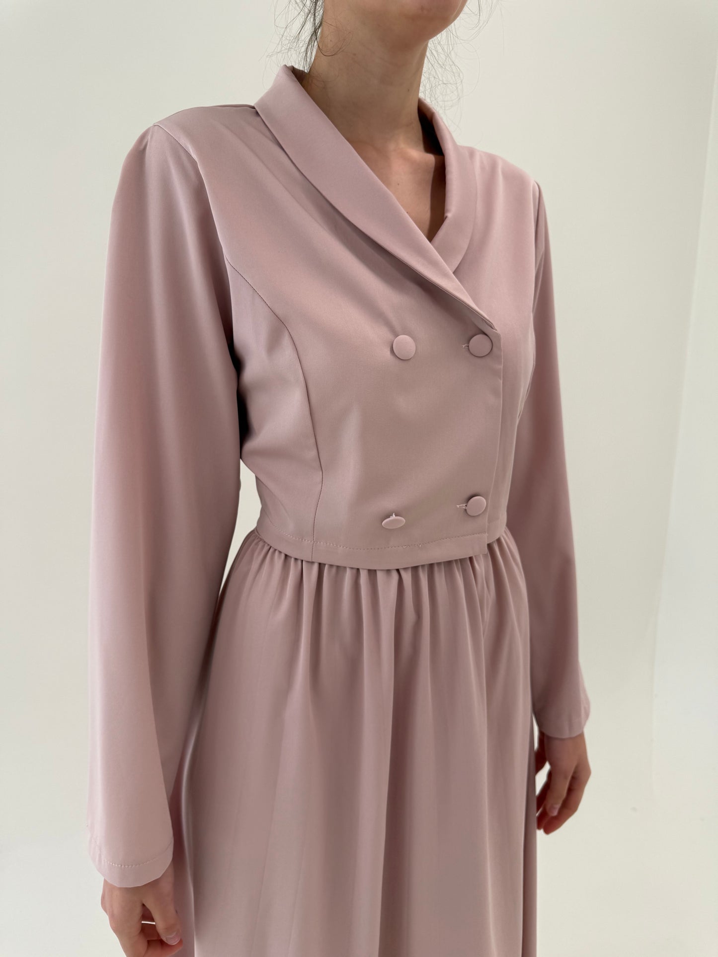 Deux piece vintage powder Pink cu fustă maxi și sacou cambrat