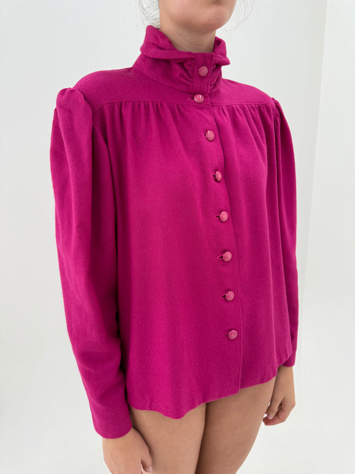 Costum fucsia vintage excepțional din lana extrafina