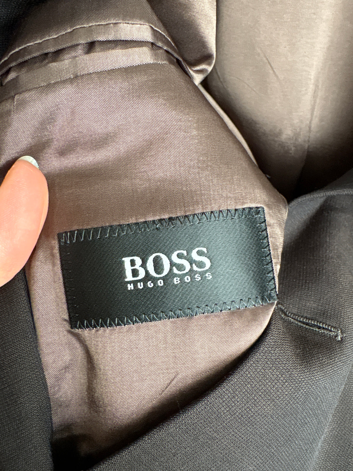 Sacou tall Hugo Boss dark brown din lana extrafina în croi actual