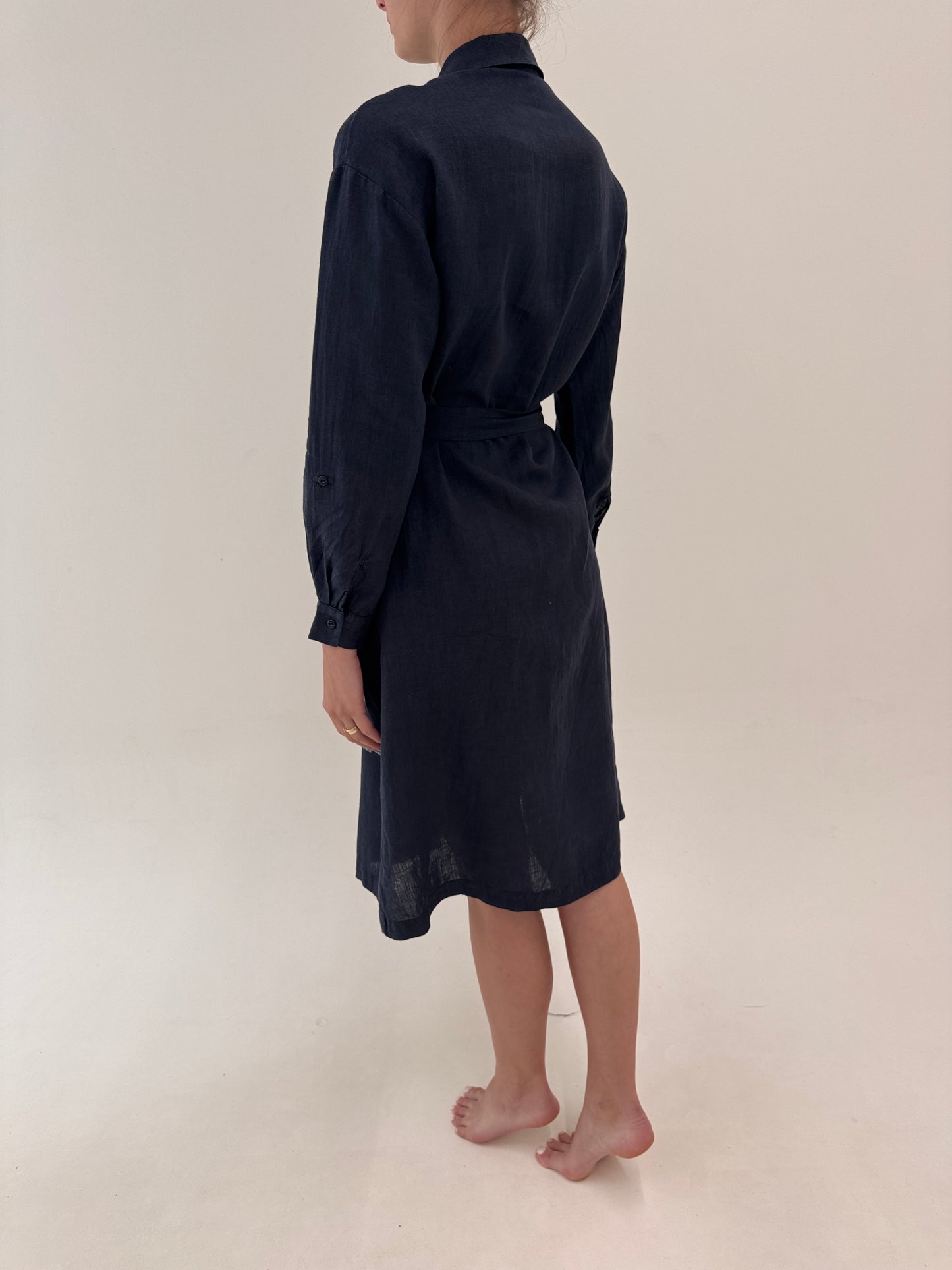 Rochie Navy cu cordon și mânecă reglabilă din panza de in și buzunare