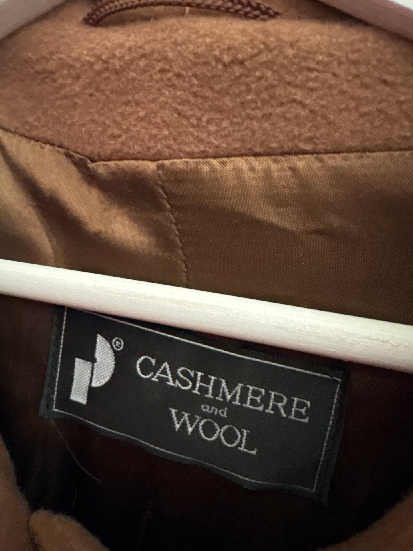 Palton caramel brown don stofă plină de lana cu cașmircu cordon