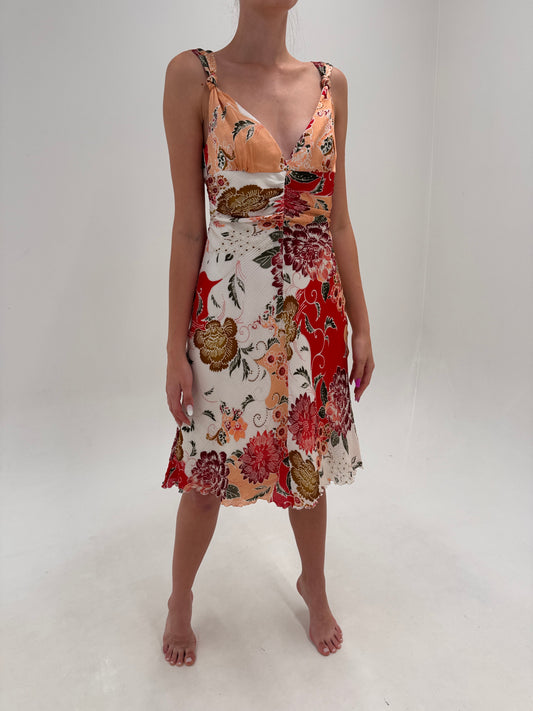 Rochie Armani gama ultra luxury din mătase naturală in croi ultra feminin în bie