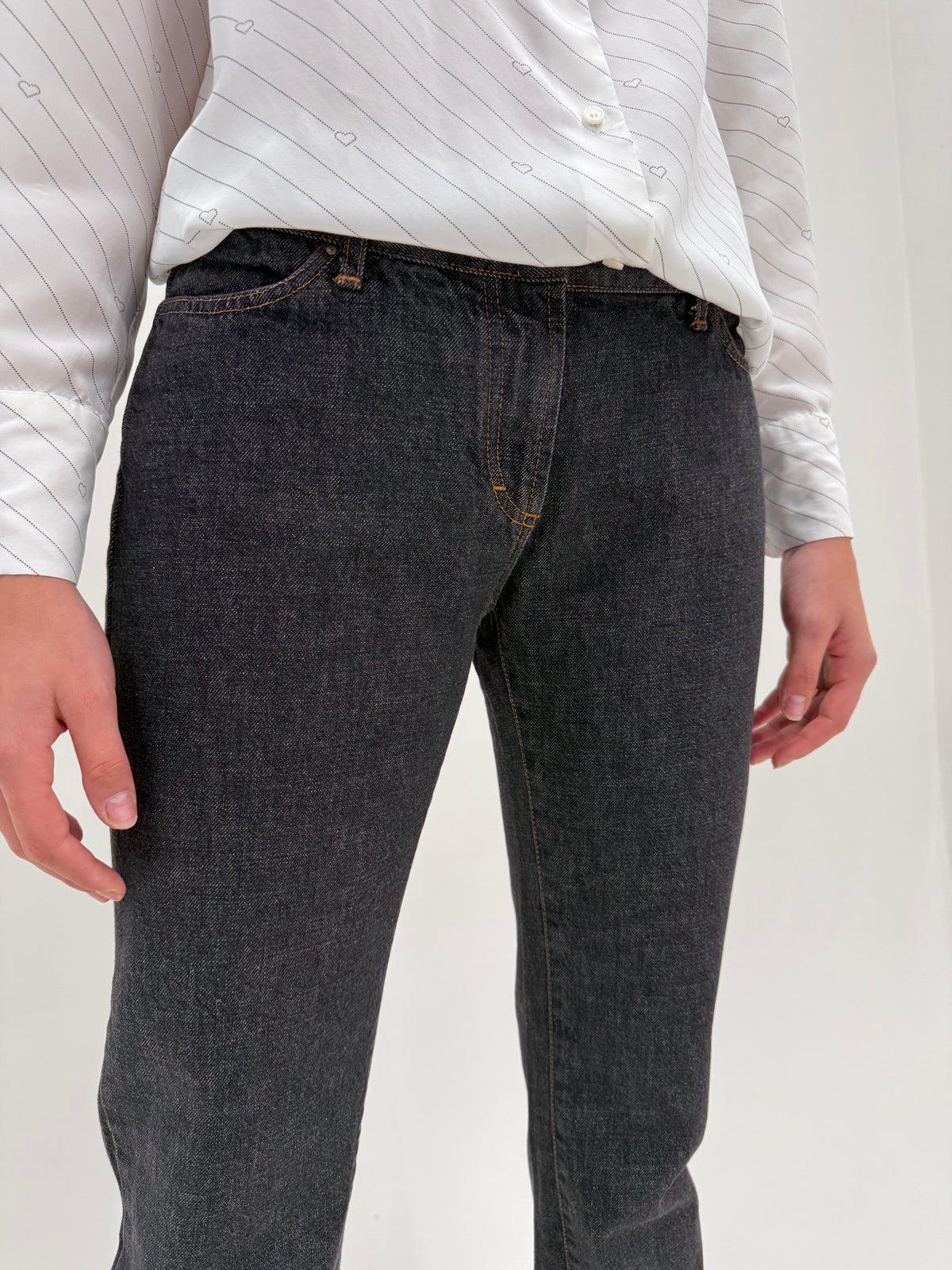 Jeans Cavalli dark wash straight leg cu un sclipici argintiu foarte discret tall