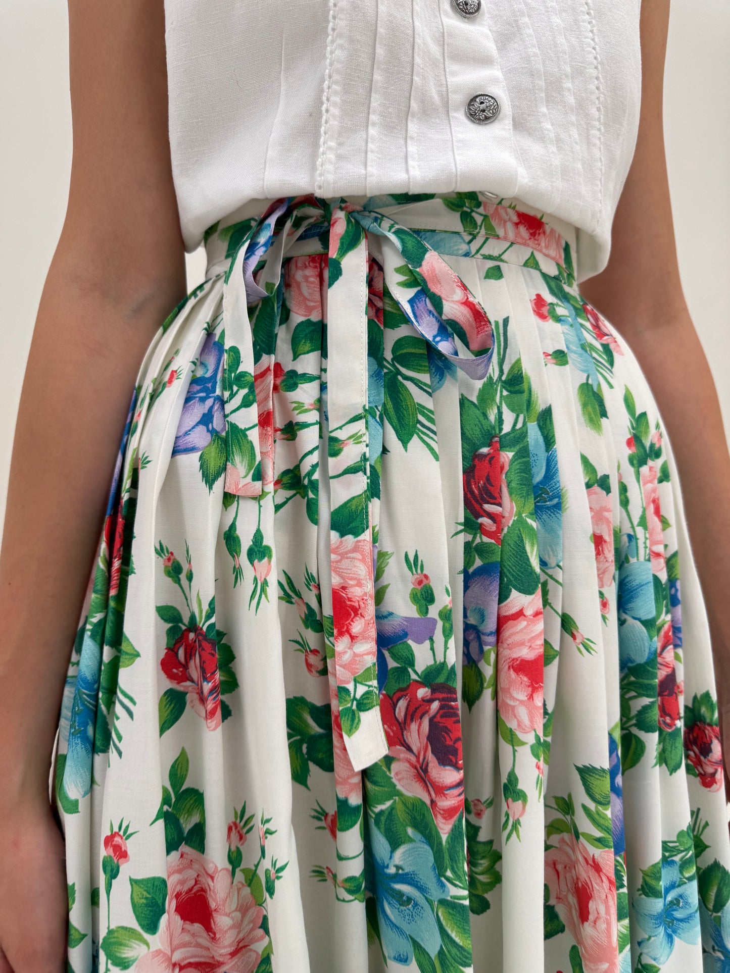 Fustă vintage cu print floral superb în croi foarte amplu
