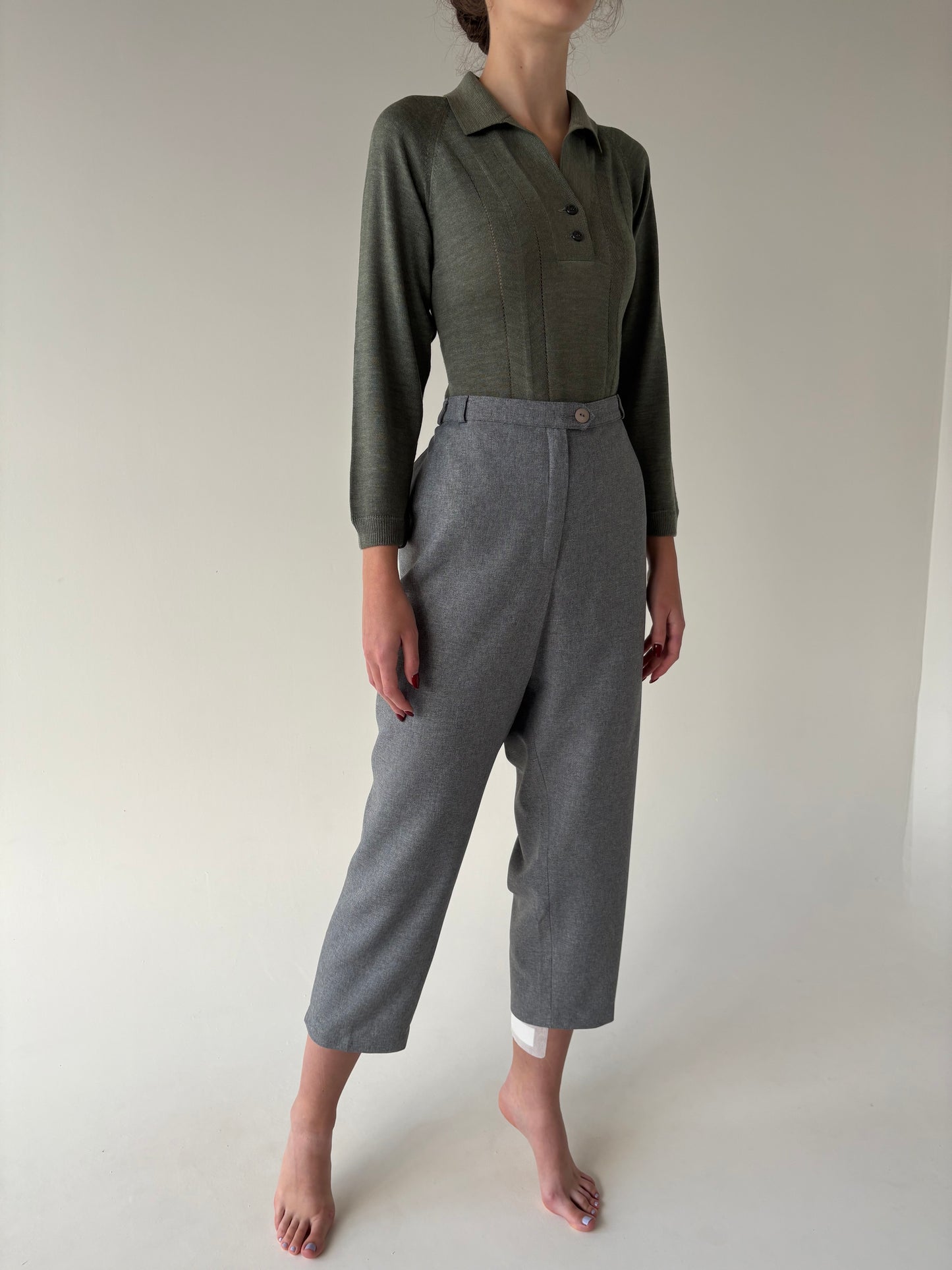 Pantaloni petite din stofa extrafina cu talie ultra înaltă