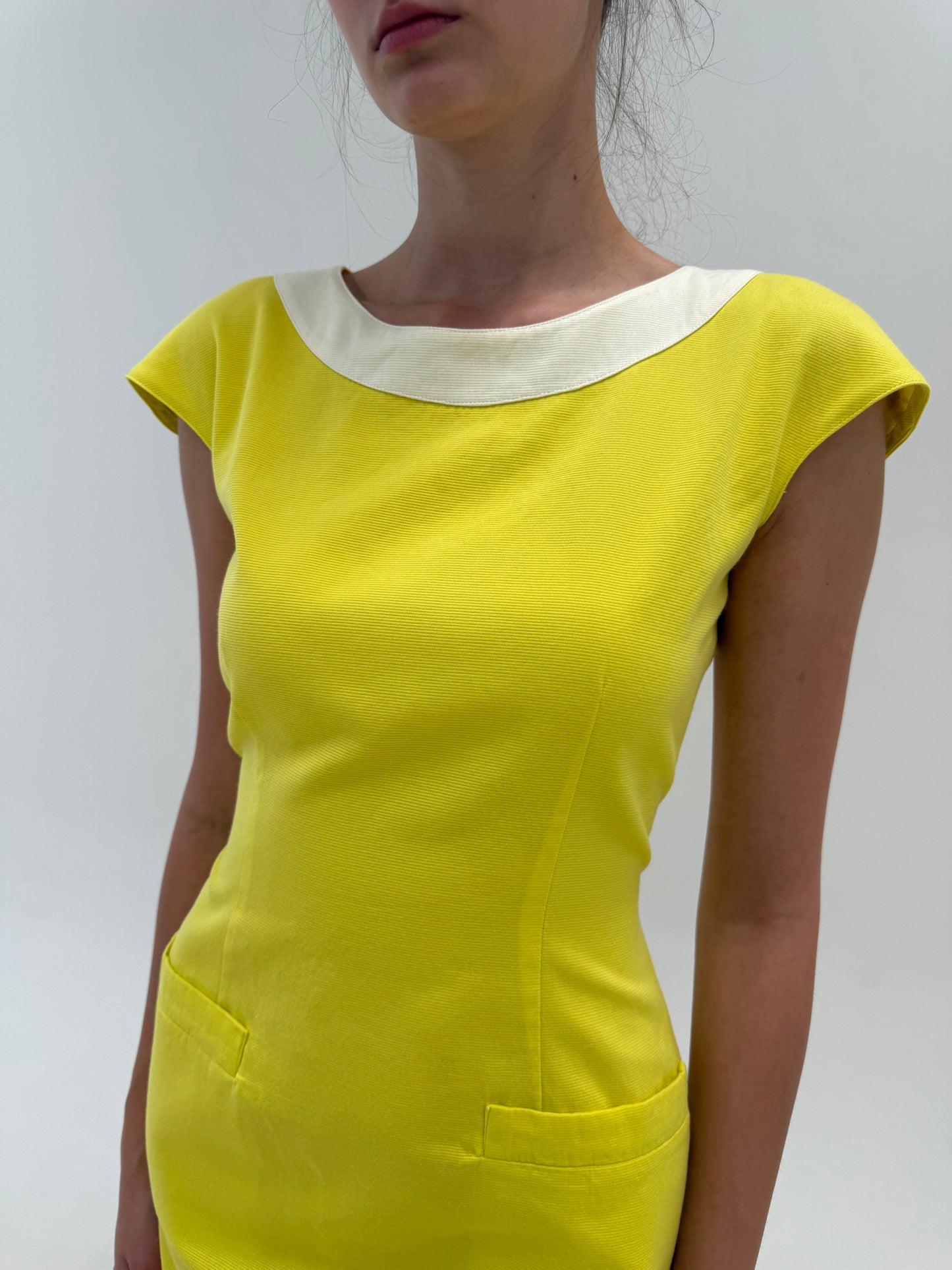Rochie Marella by Max Mara în croi cambrat din faille de bumbac electric  yellow