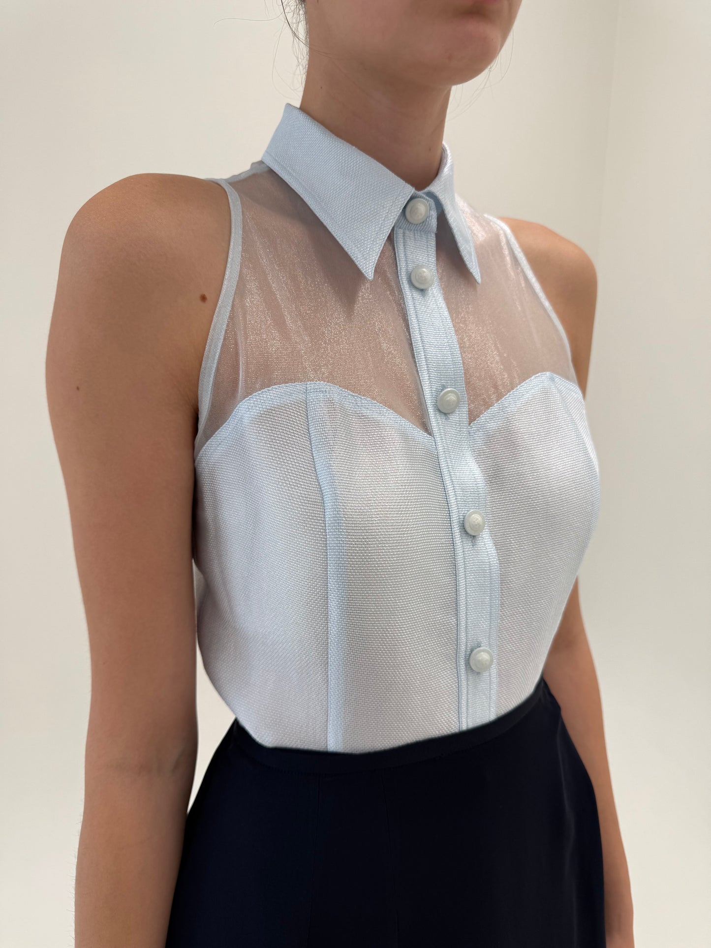 Corsaj vintage Versace baby blue din panzica perlata și organza