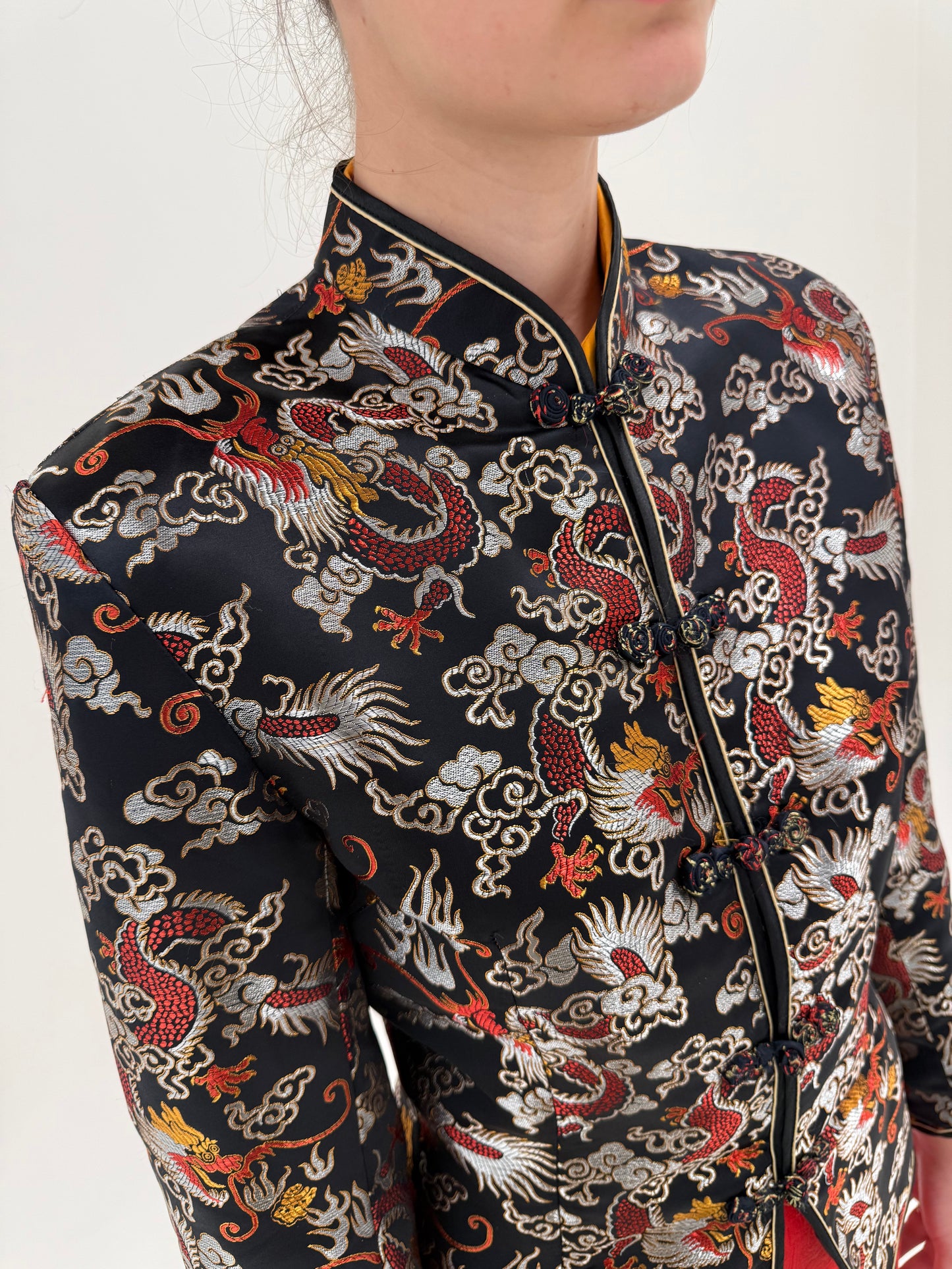 Sacou asiatic luxury din jacquard de mătase naturală negru cu argintiu