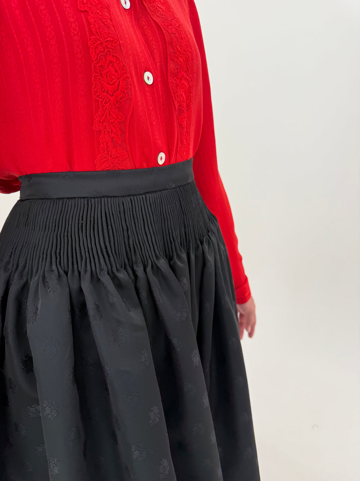 Fustă neagră maxi vintage din jacquard cu lucrătură manuală smocking de la zi la seară
