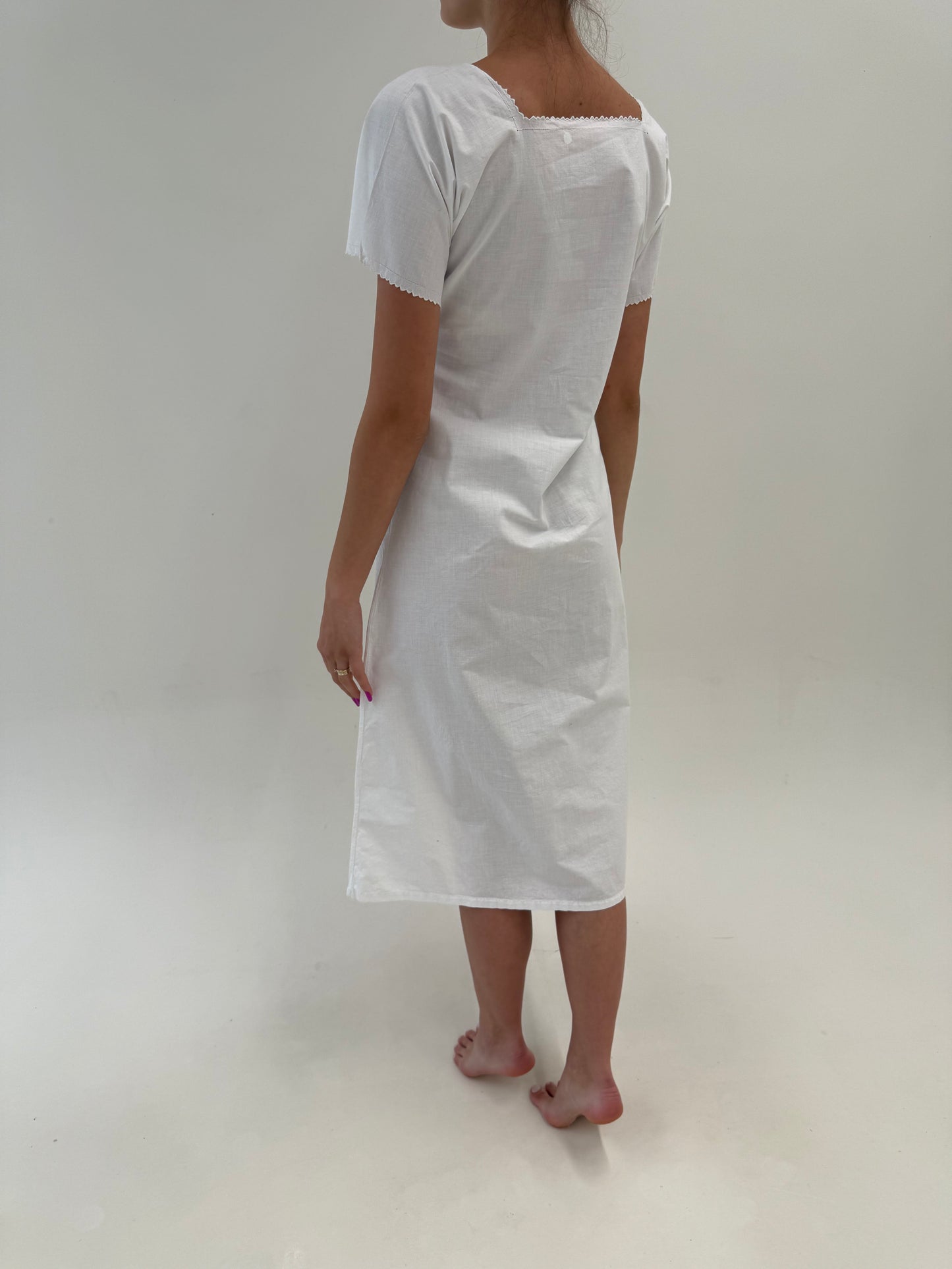 Rochie vintage din pânză de in excepțional cu broderie manuală
