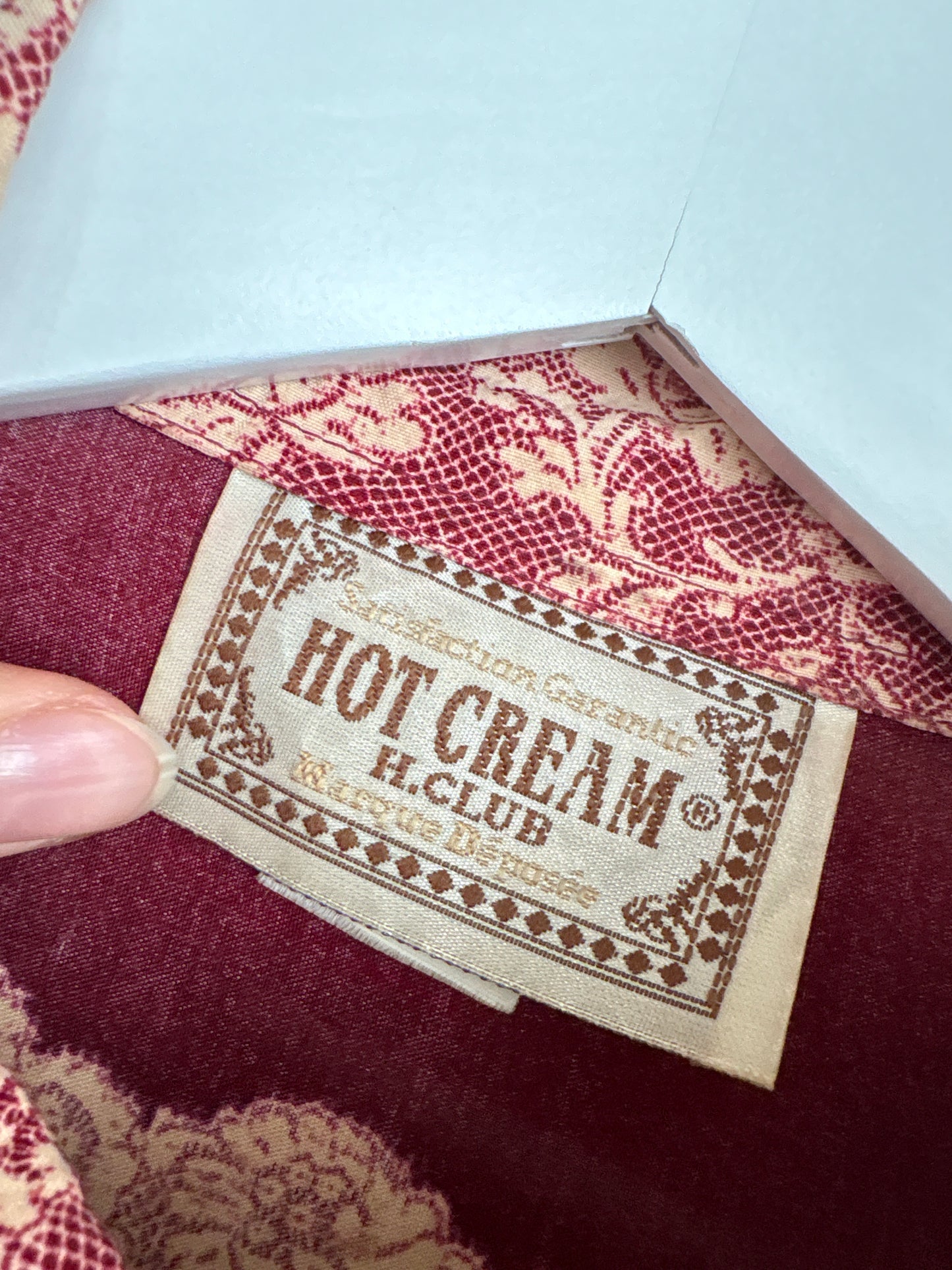 Cămașa burgundy petite cu print superb în croi lejer