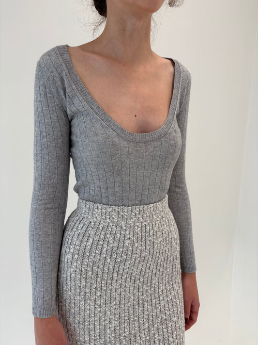 Pulover de designer din lana merino extrafina subtire cu decolteu generos