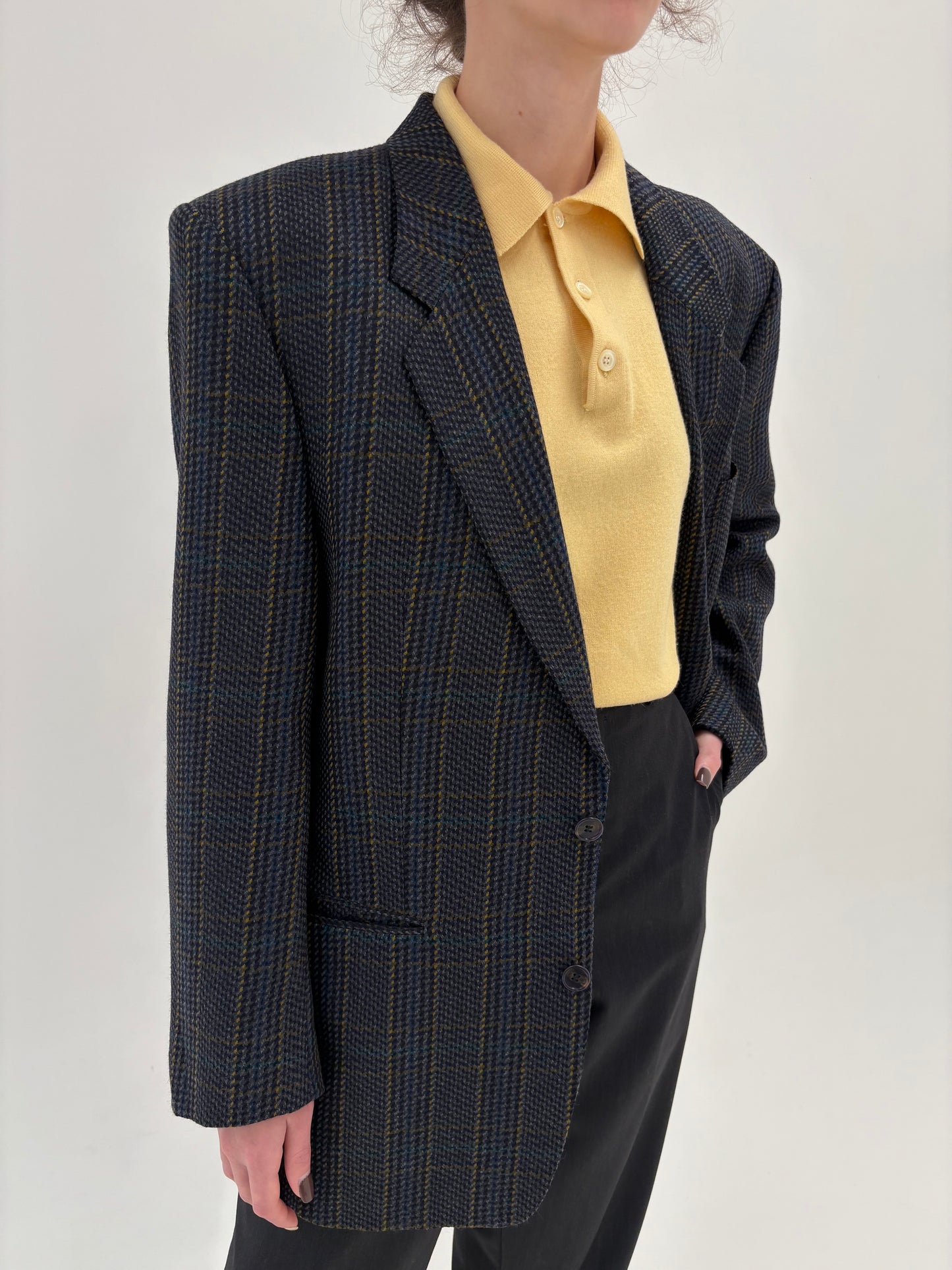 Sacou vintage Hugo Boss din tweed moale de lana extrafina în culori superbe