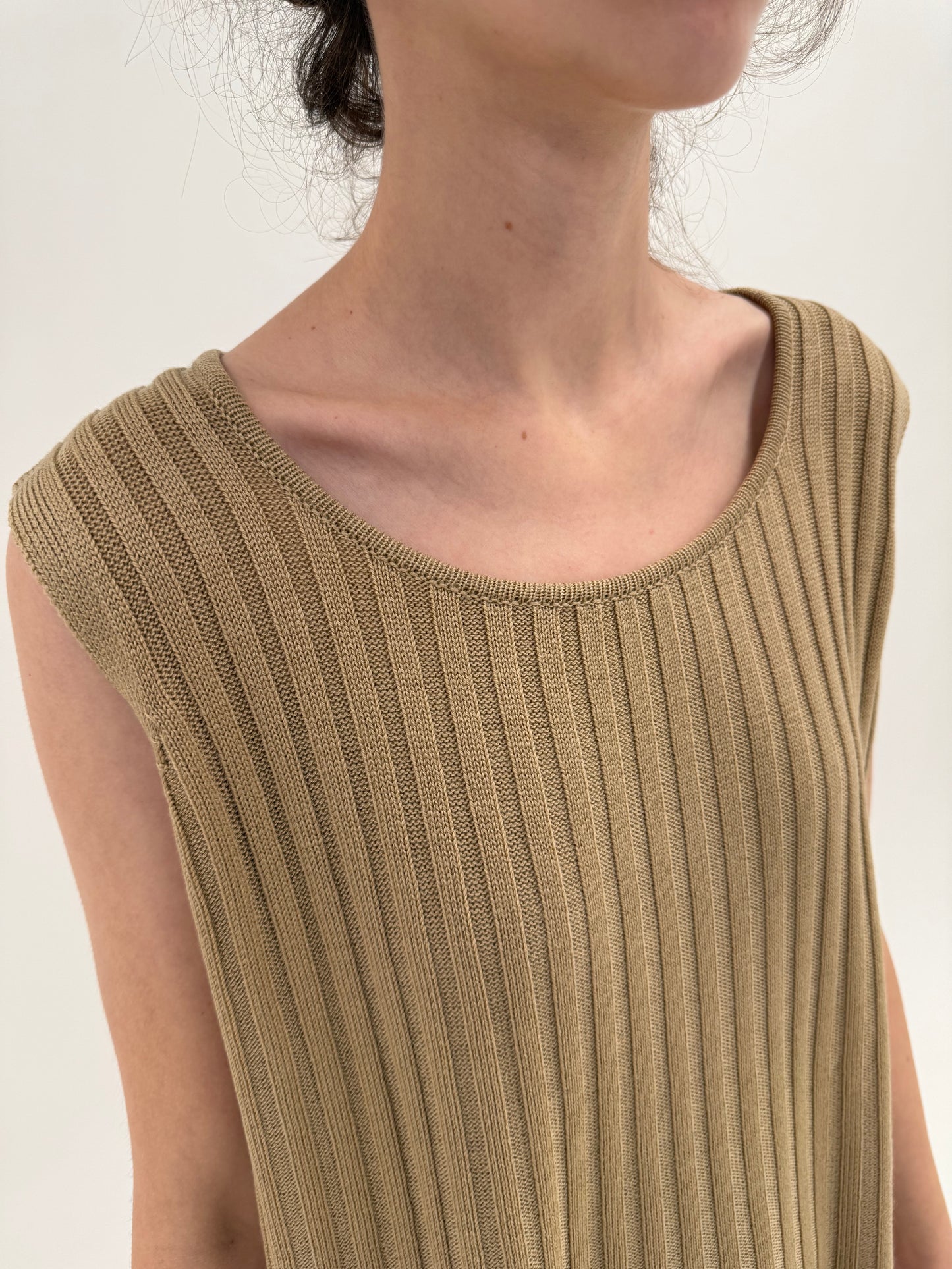 Set camel de gramaj mare din lana merino extrafina ribbed