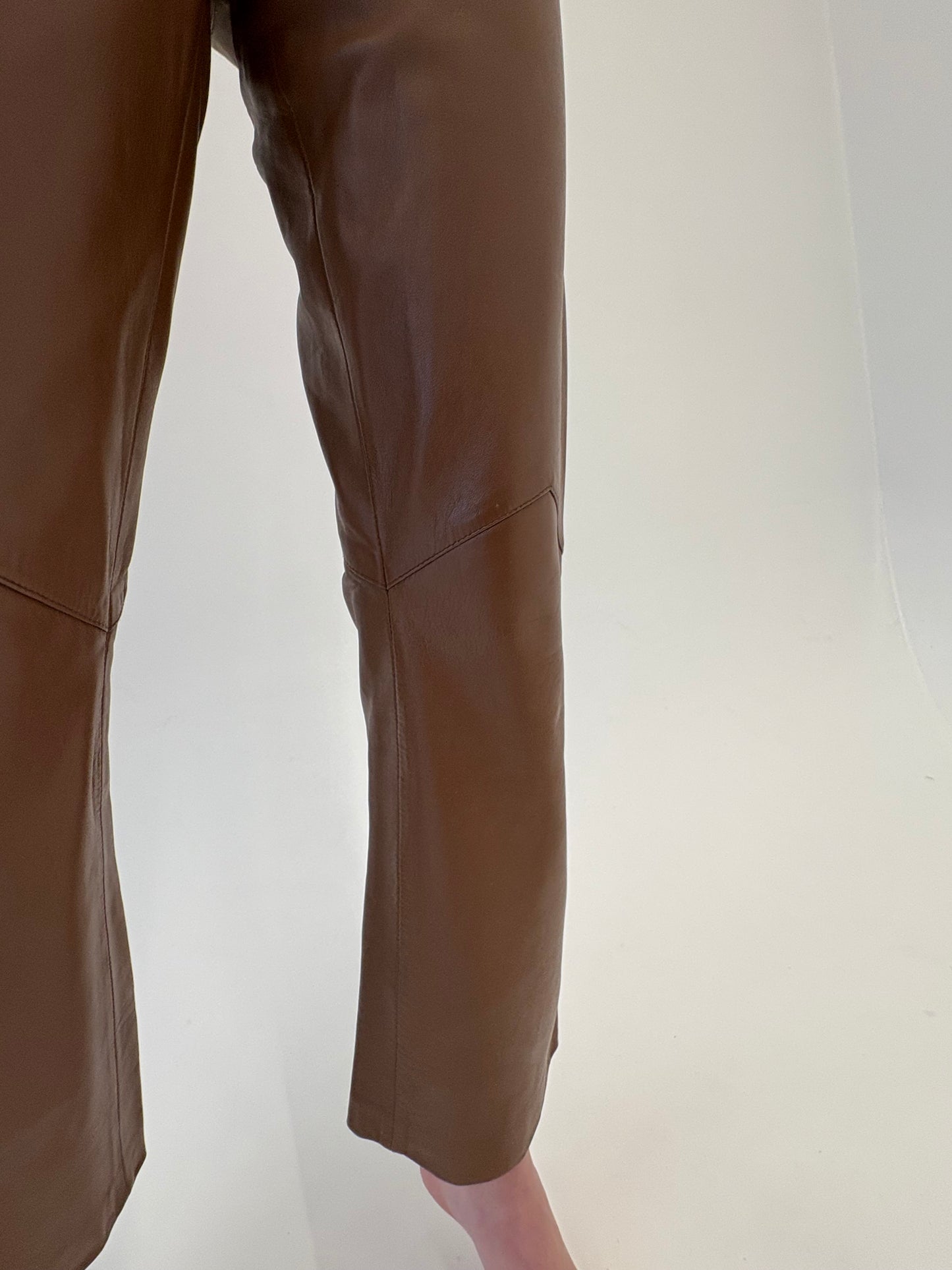 Pantaloni din piele naturală extrem de moale chocolate brown