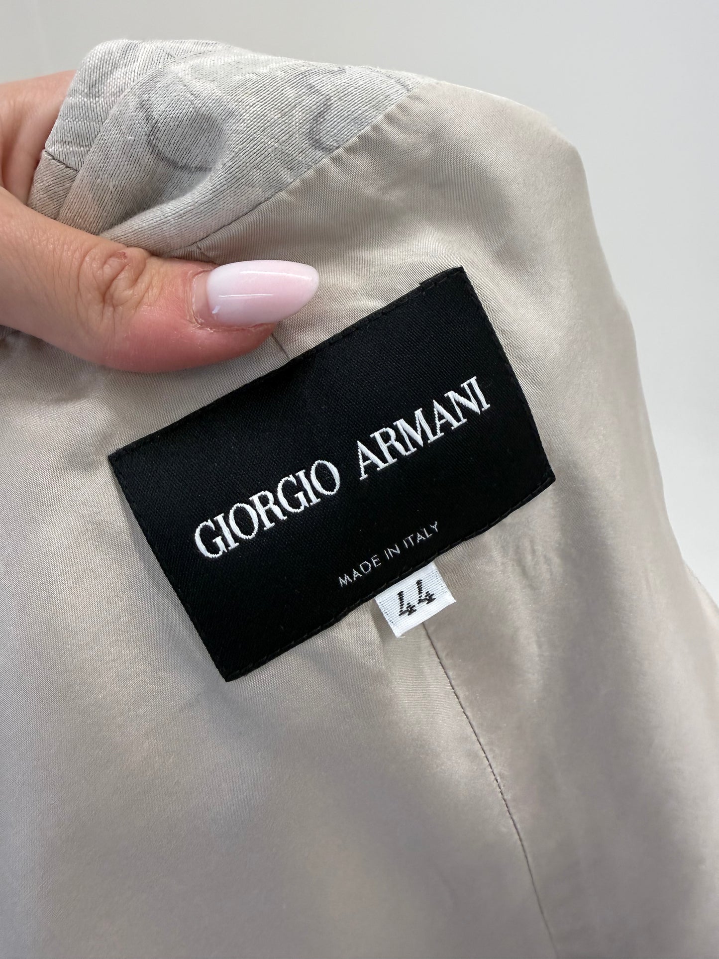 Sacou ultra luxury Armani cambrat din mix de în cu interior din mătase naturală