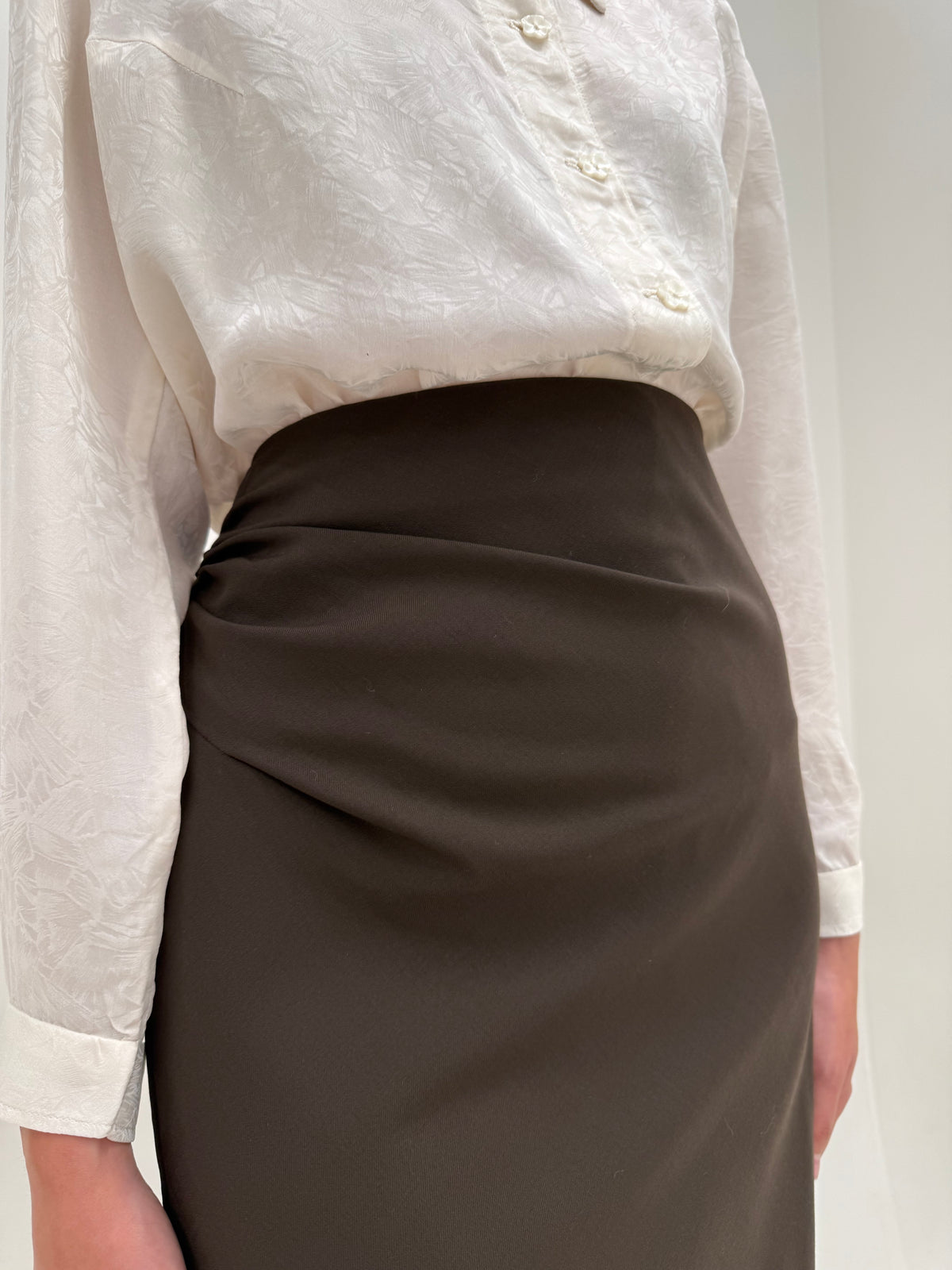 Fustă Max Mara creion dark brown creion cu talie drapata asimetric din lana confort