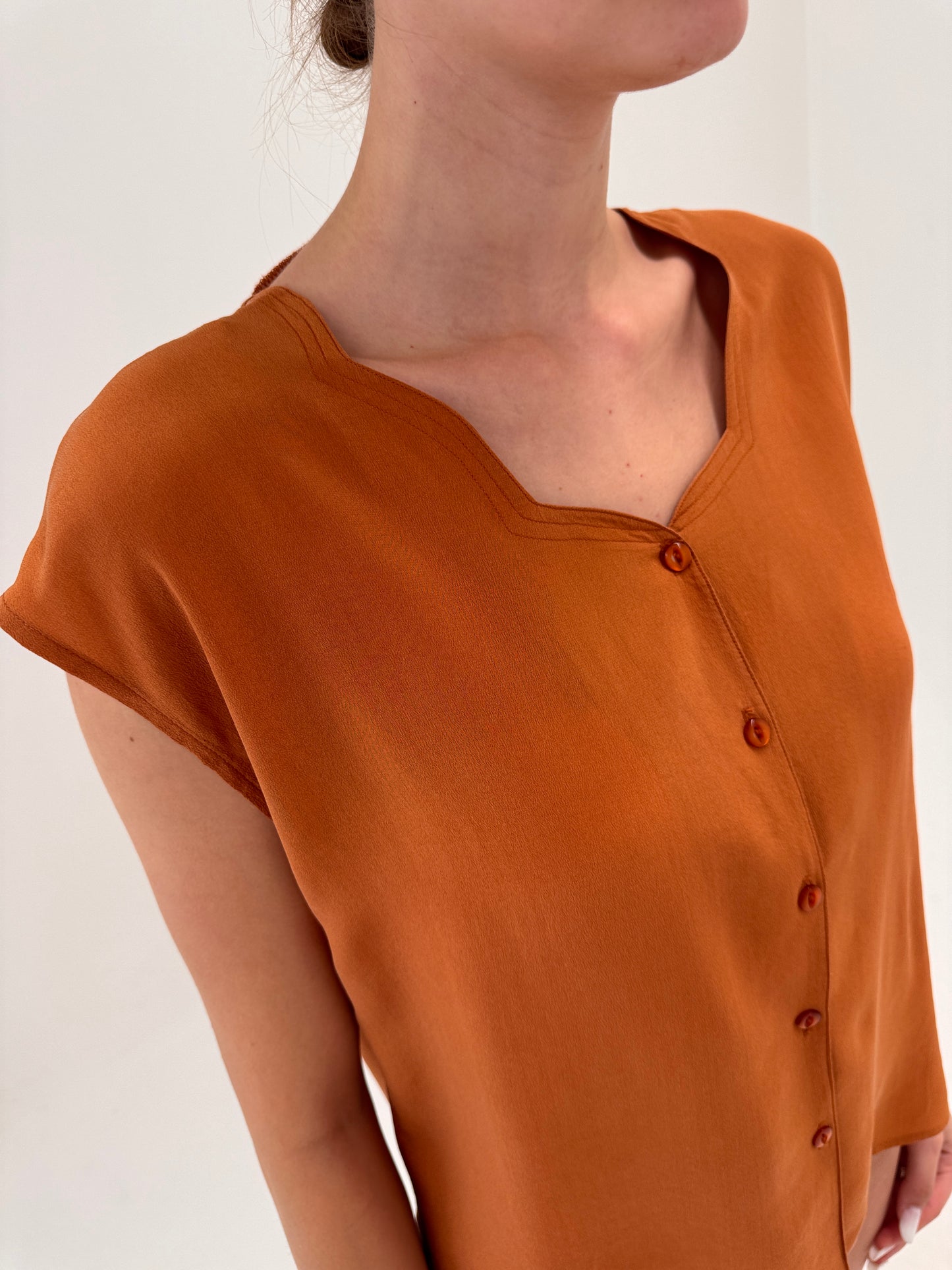 Top vintage italian caramel brown din mătase naturală în croi lejer