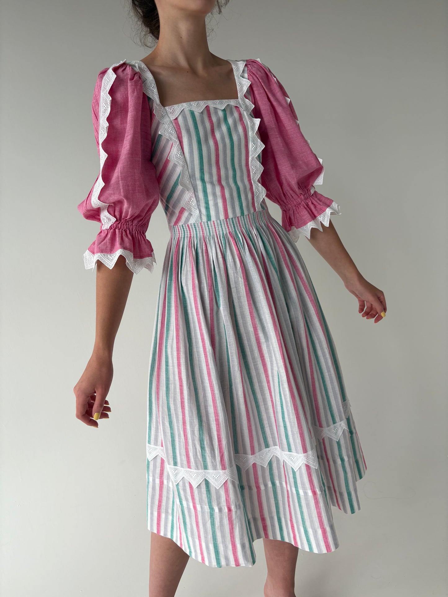 Rochie vintage luxury Sportalm cin pânză moale și dantelă macrame