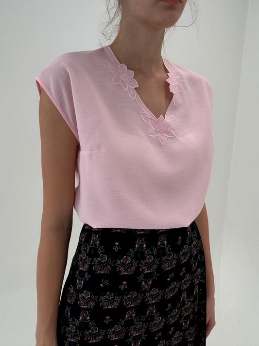 Top vintage powder pink cu broderie din pânză in croi lejer