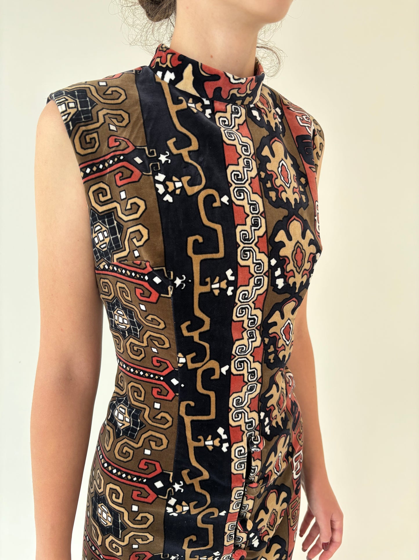 Rochie maxi old vintage anii 60 de colecție din catifea