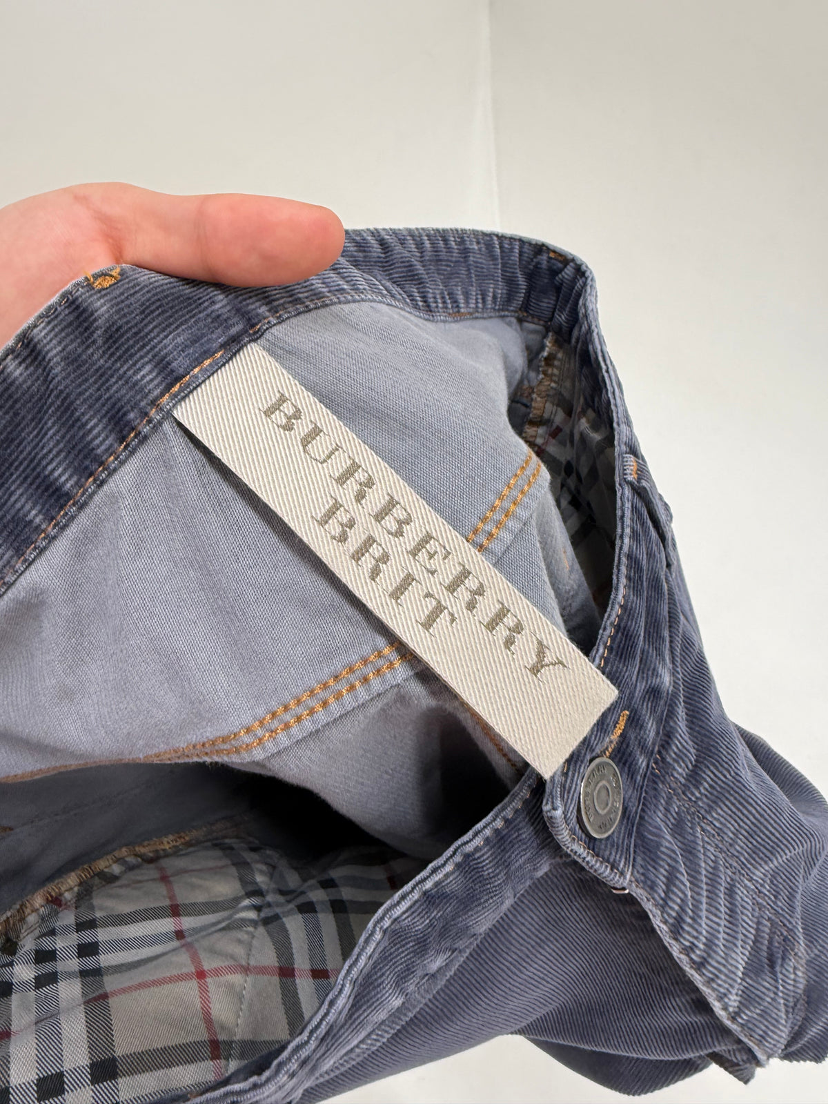 Pantaloni Burberry jeans blue din catifea raiata fin confort straight leg