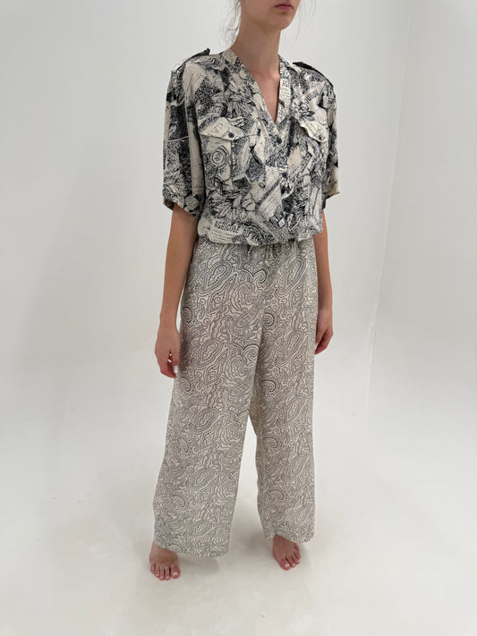 Pantaloni palazzo cu print paisley warm gray din in