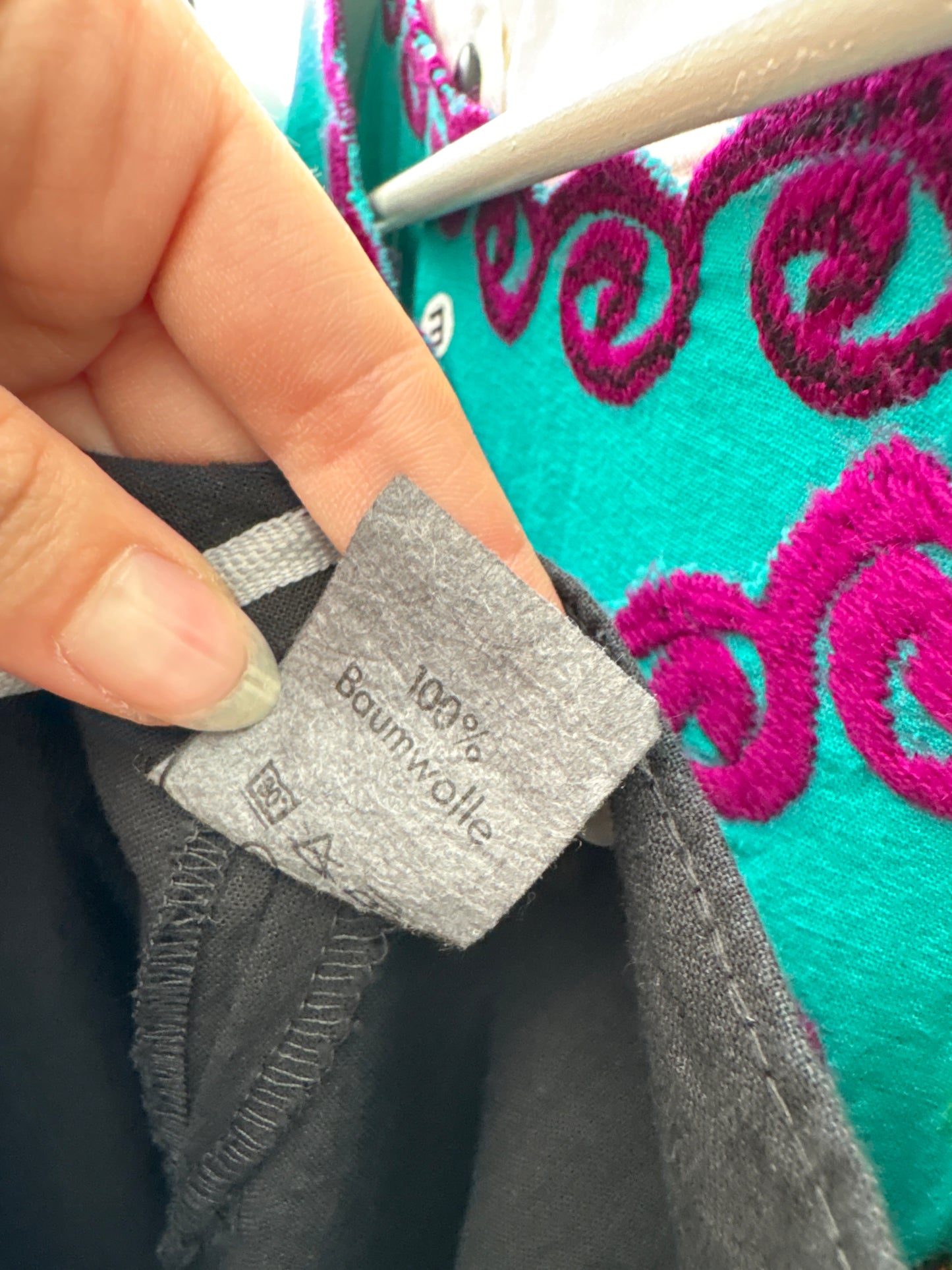 Pantaloni negri tall din pânză de bumbac cu talie ultra înaltă marcată și pense